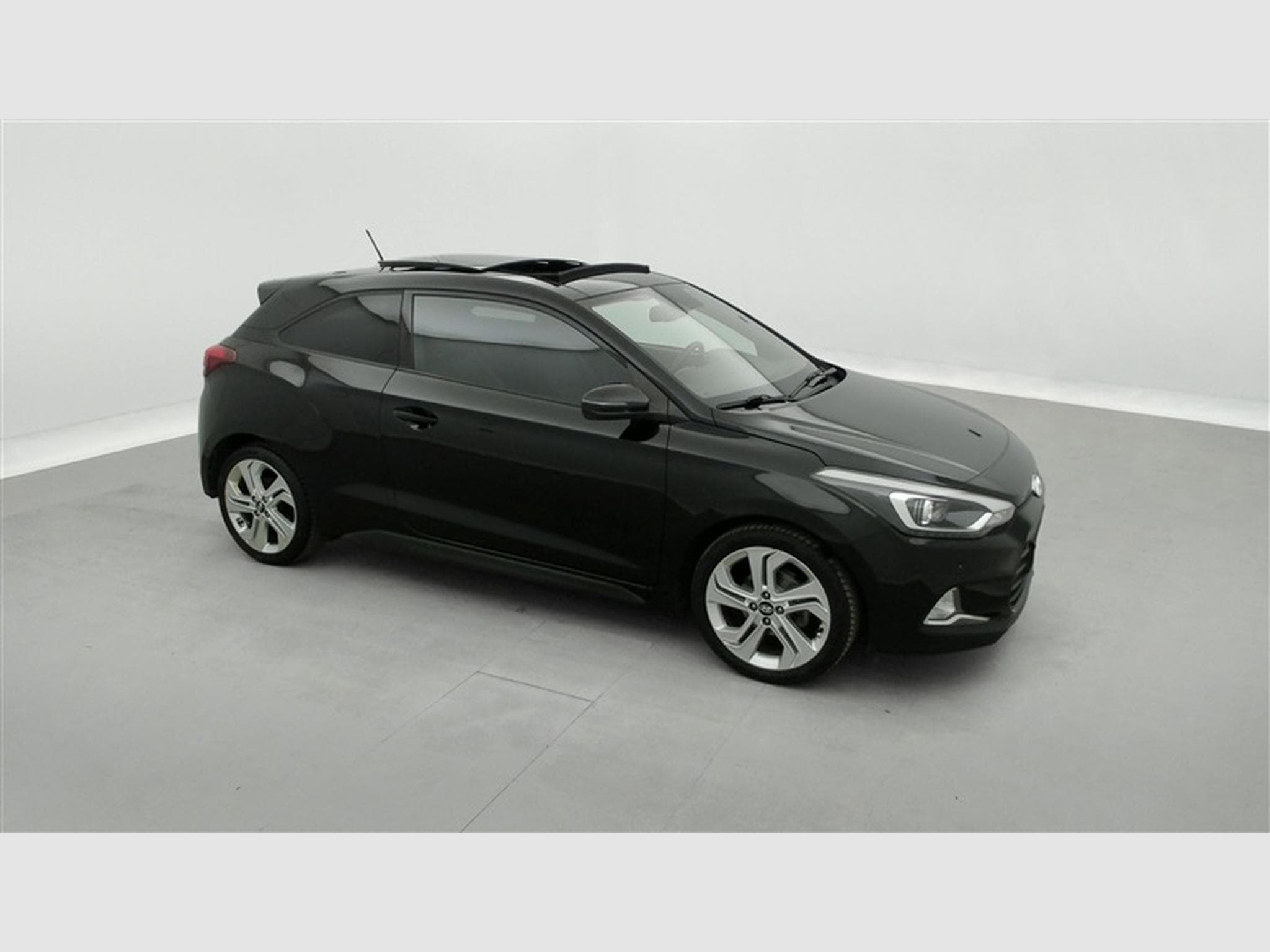 Hyundai i20 1.2i Sky NAVI/LED/JA17/PDC AV AR (2020) - Foto 25
