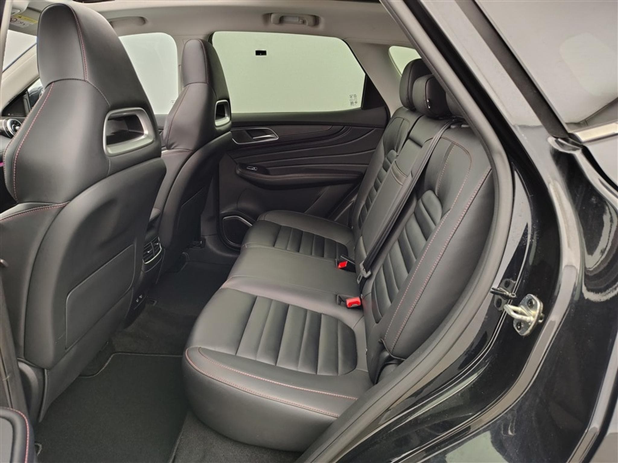 MG HS 1.5 T-GDi 160cv Luxury NAVI / FULL LED / CUIR / TOIT PANO (2023) - Foto 13