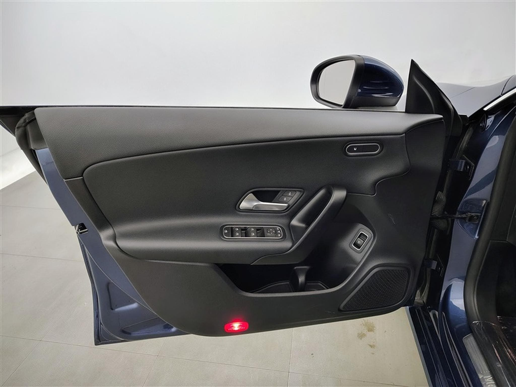 Mercedes CLA 180 180 SB Business Line NAVI/FULL LED/JA17 (2022) - Foto 17
