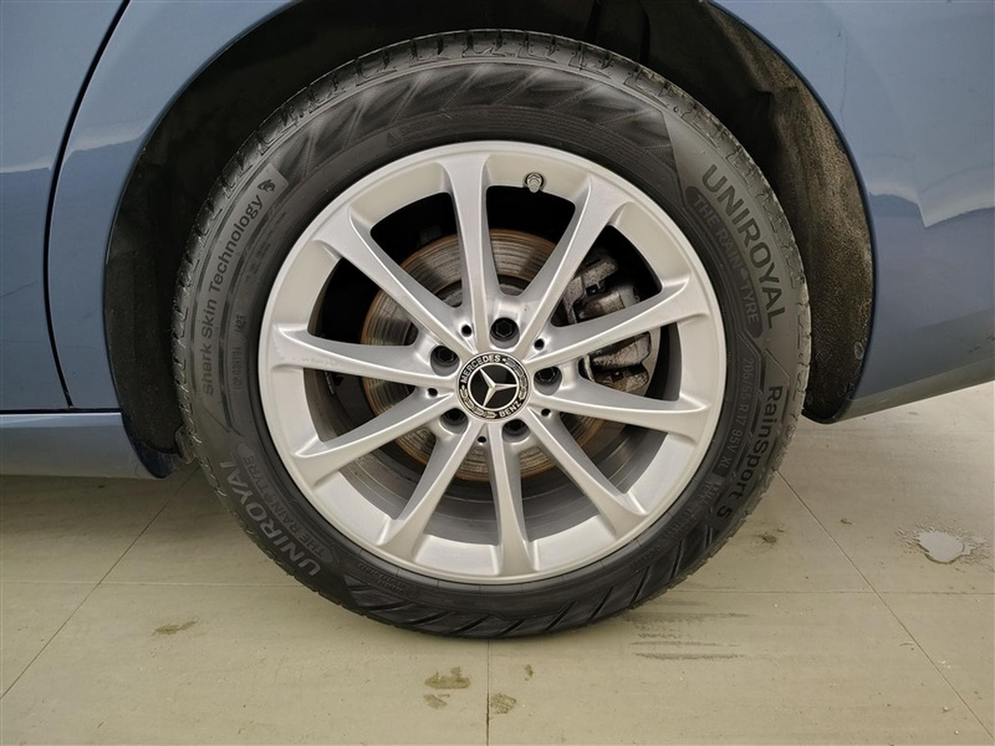 Mercedes CLA 180 180 SB Business Line NAVI/FULL LED/JA17 (2022) - Foto 6