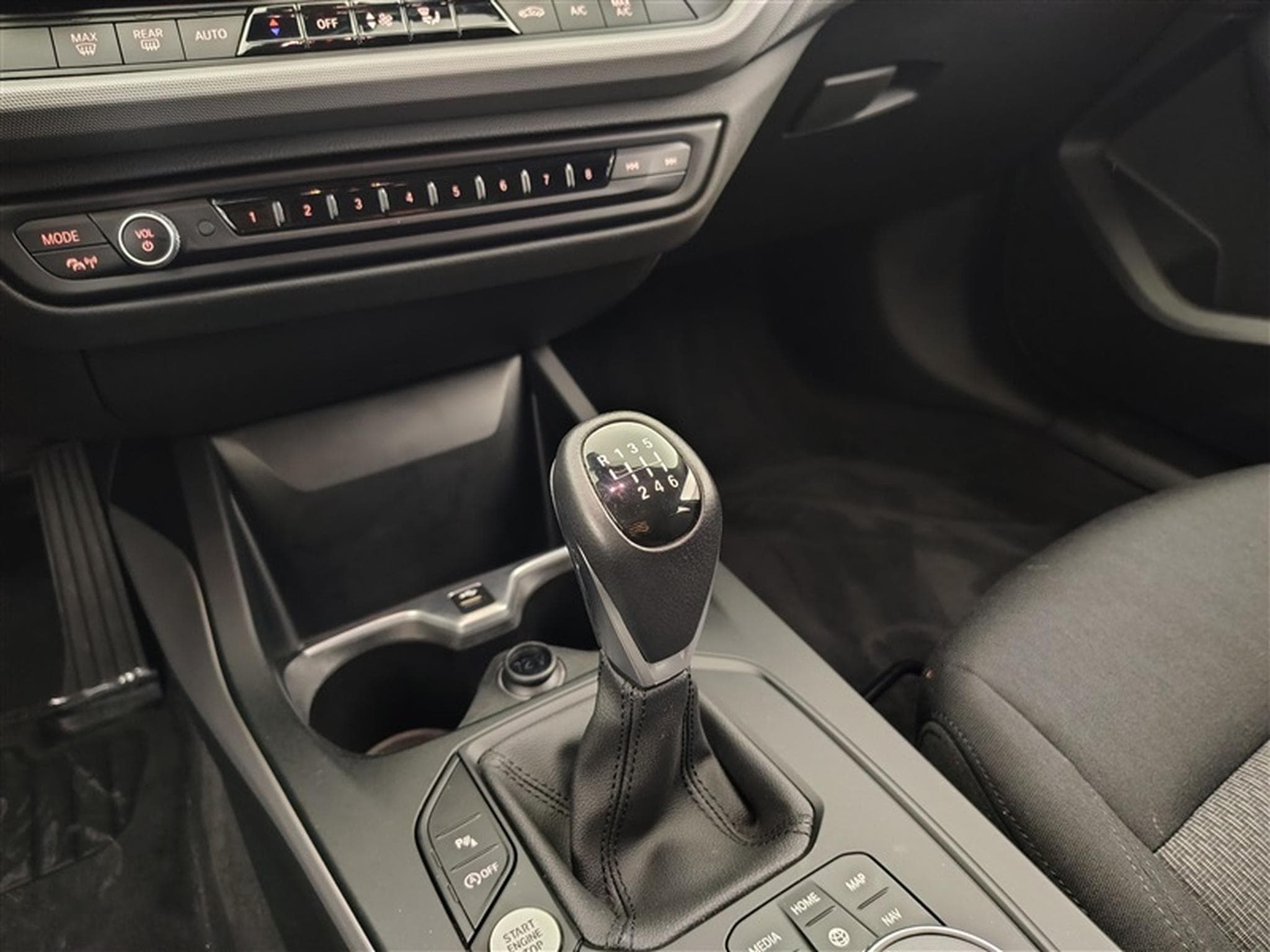 BMW 116 i  Navi Cockpit / Led / PDC av+ar (2023) - Foto 12