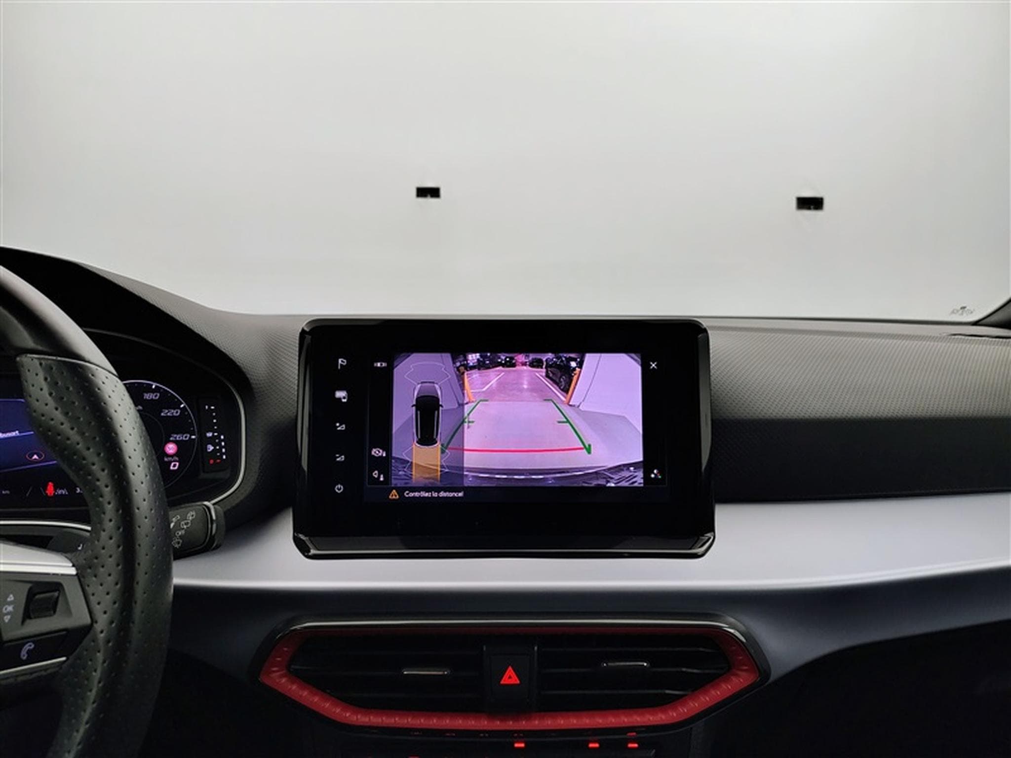 Seat Arona 1.5 TSI 150Cv DSG FR S-CUIR / NAVI / CARPLAY / CAMERA (2024) - Foto 17