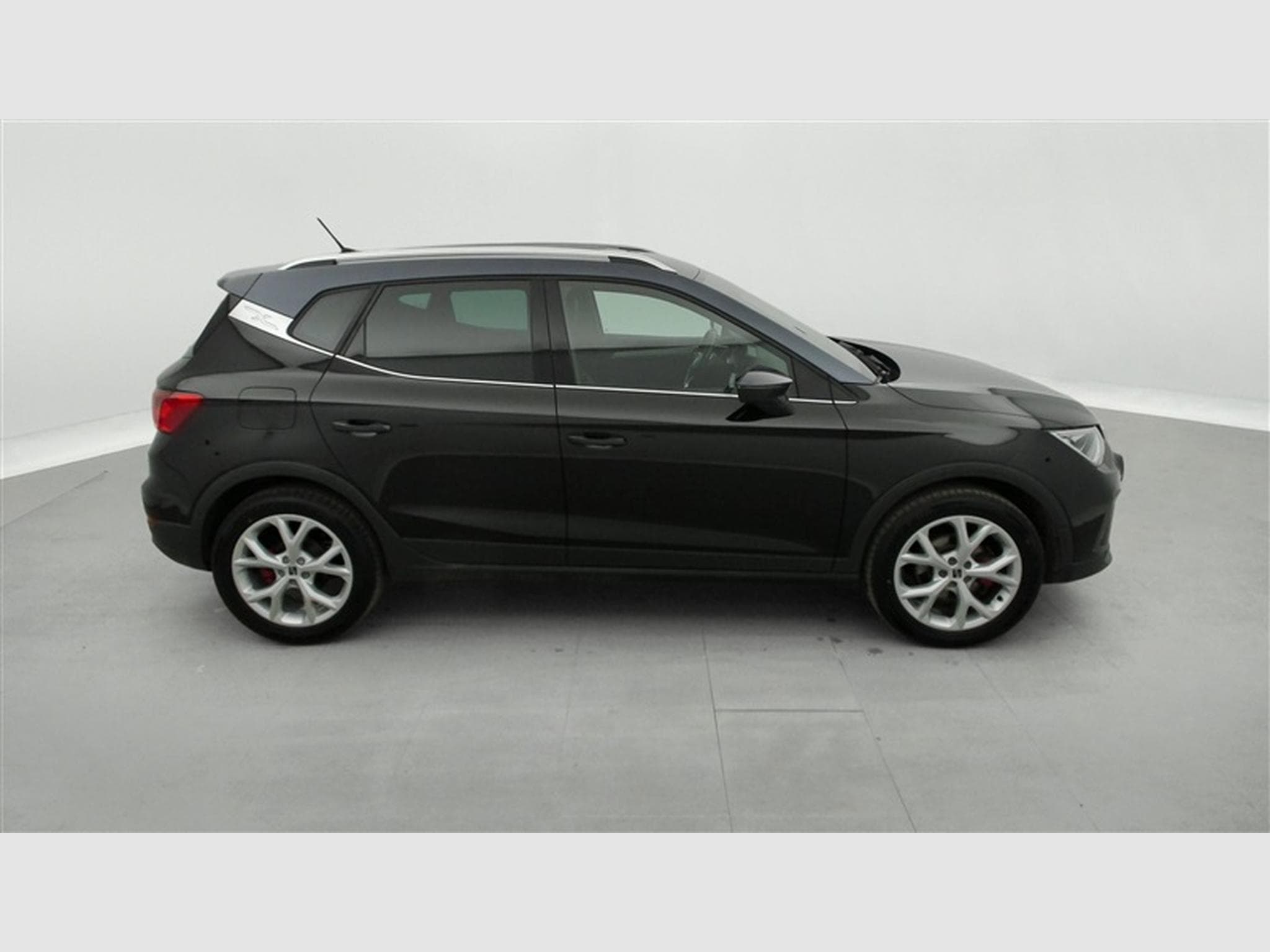 Seat Arona 1.5 TSI 150Cv DSG FR S-CUIR / NAVI / CARPLAY / CAMERA (2024) - Foto 22