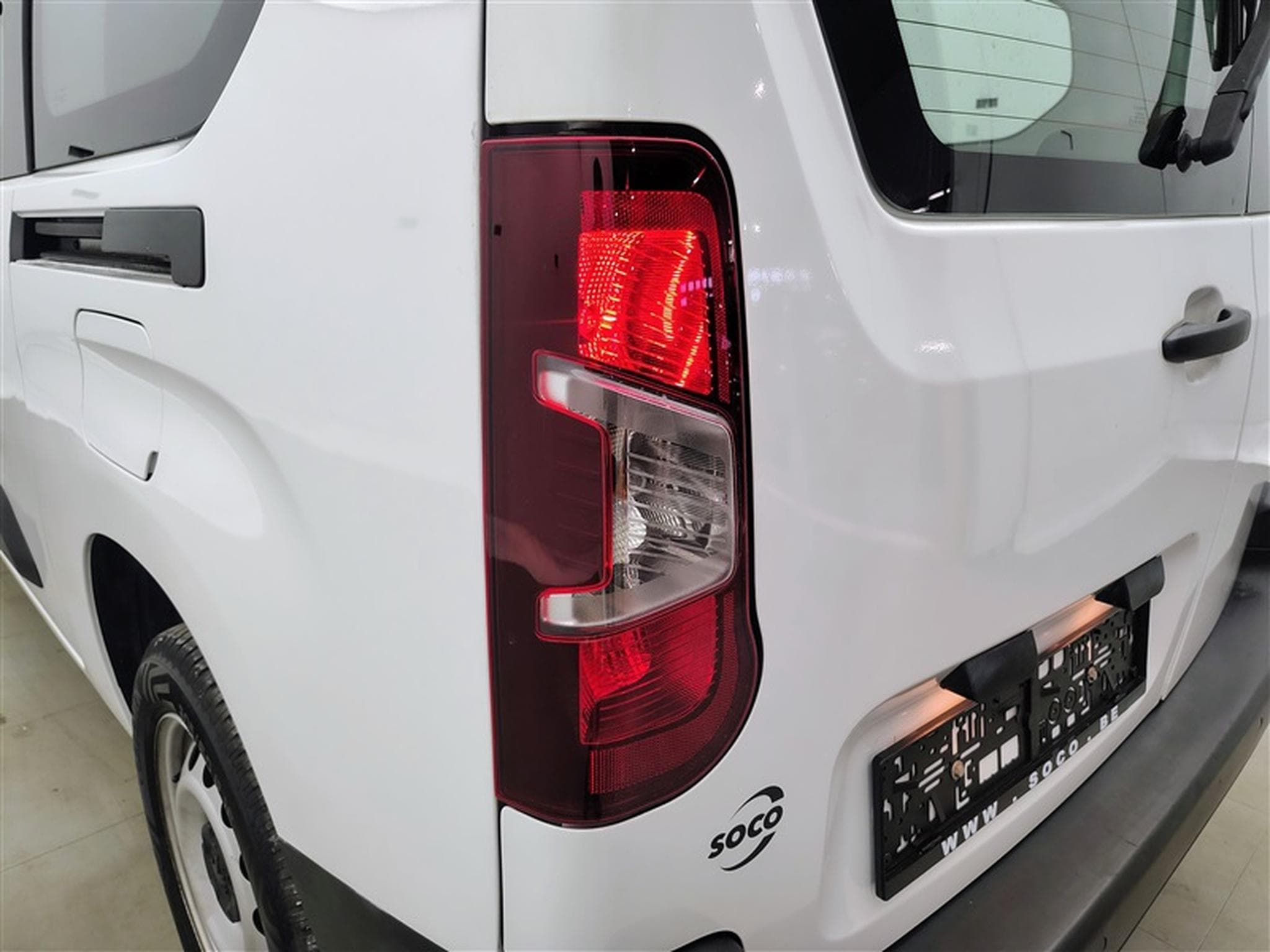 Peugeot Partner 1.5 BlueHDi L2 Heavy Pro (2021) - Foto 16