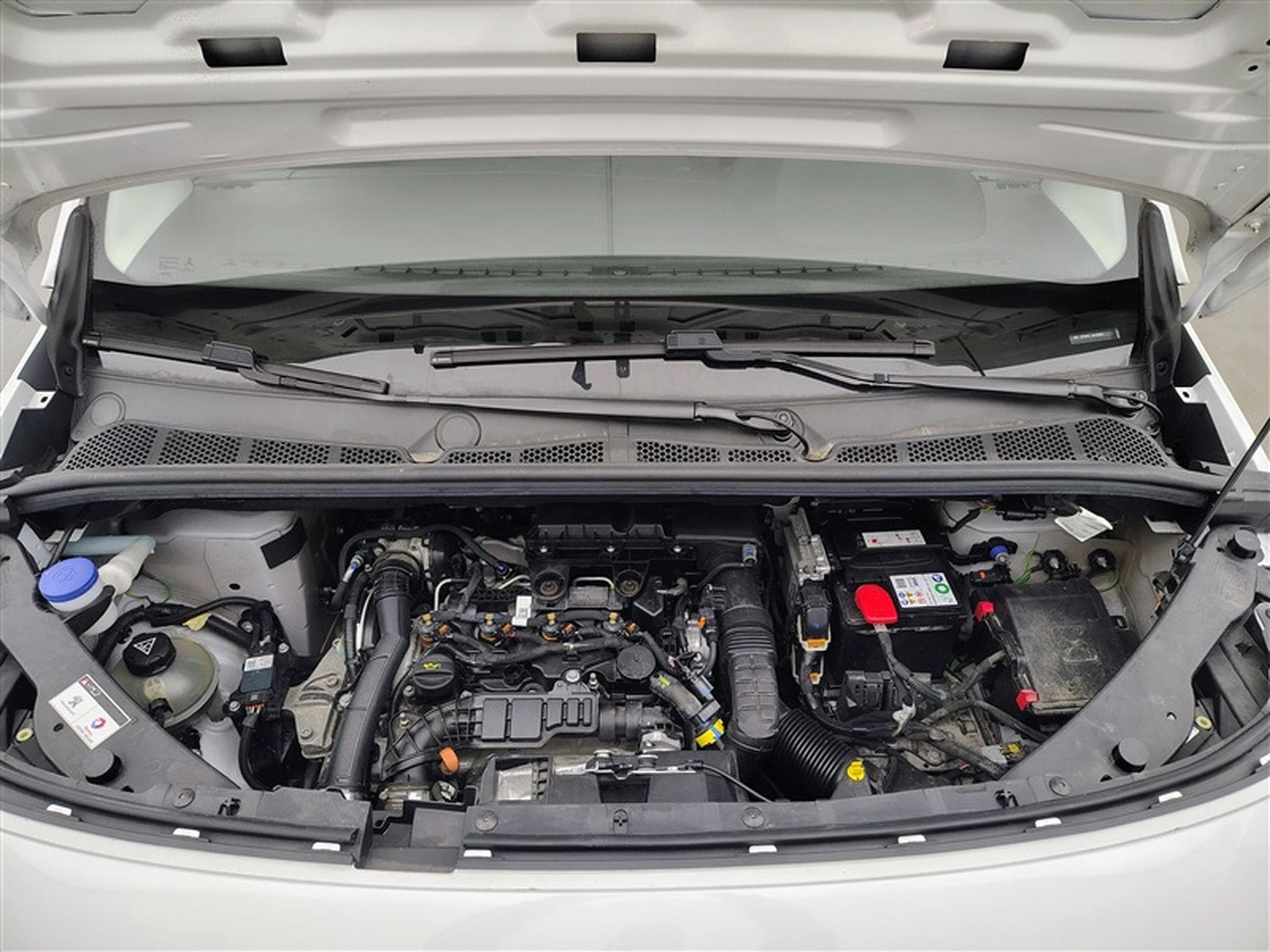 Peugeot Partner 1.5 BlueHDi L2 Heavy Pro (2021) - Foto 18