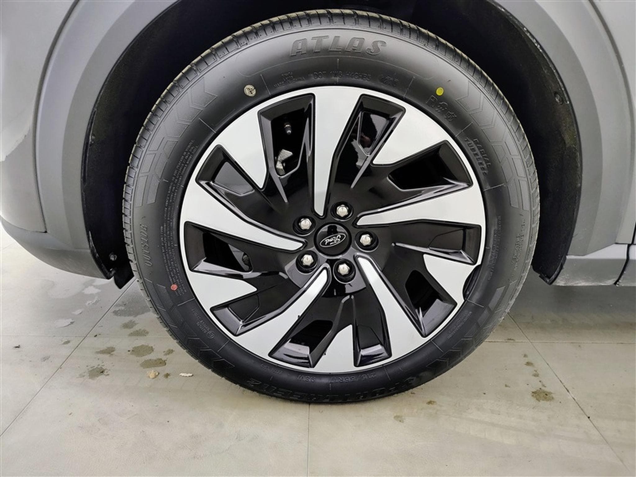 Ford Puma 1.0 EcoBoost mHEV Titanium AUTO/NAVI/LED/JA17/PDC (2022) - Foto 6