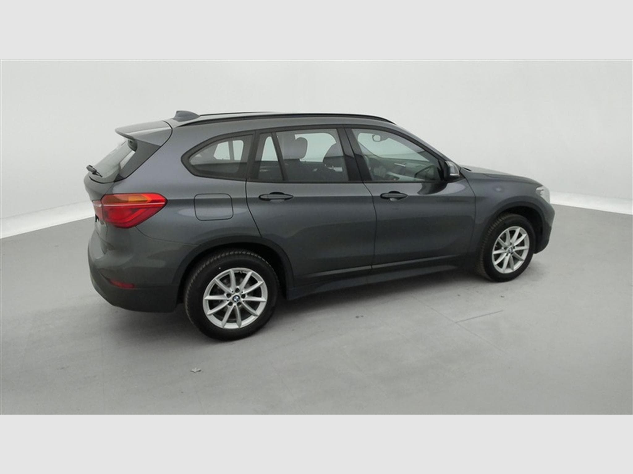 BMW X1 1.5 dA sDrive16 NAVI PRO / CLIM / PDC AV-AR (2022) - Foto 24