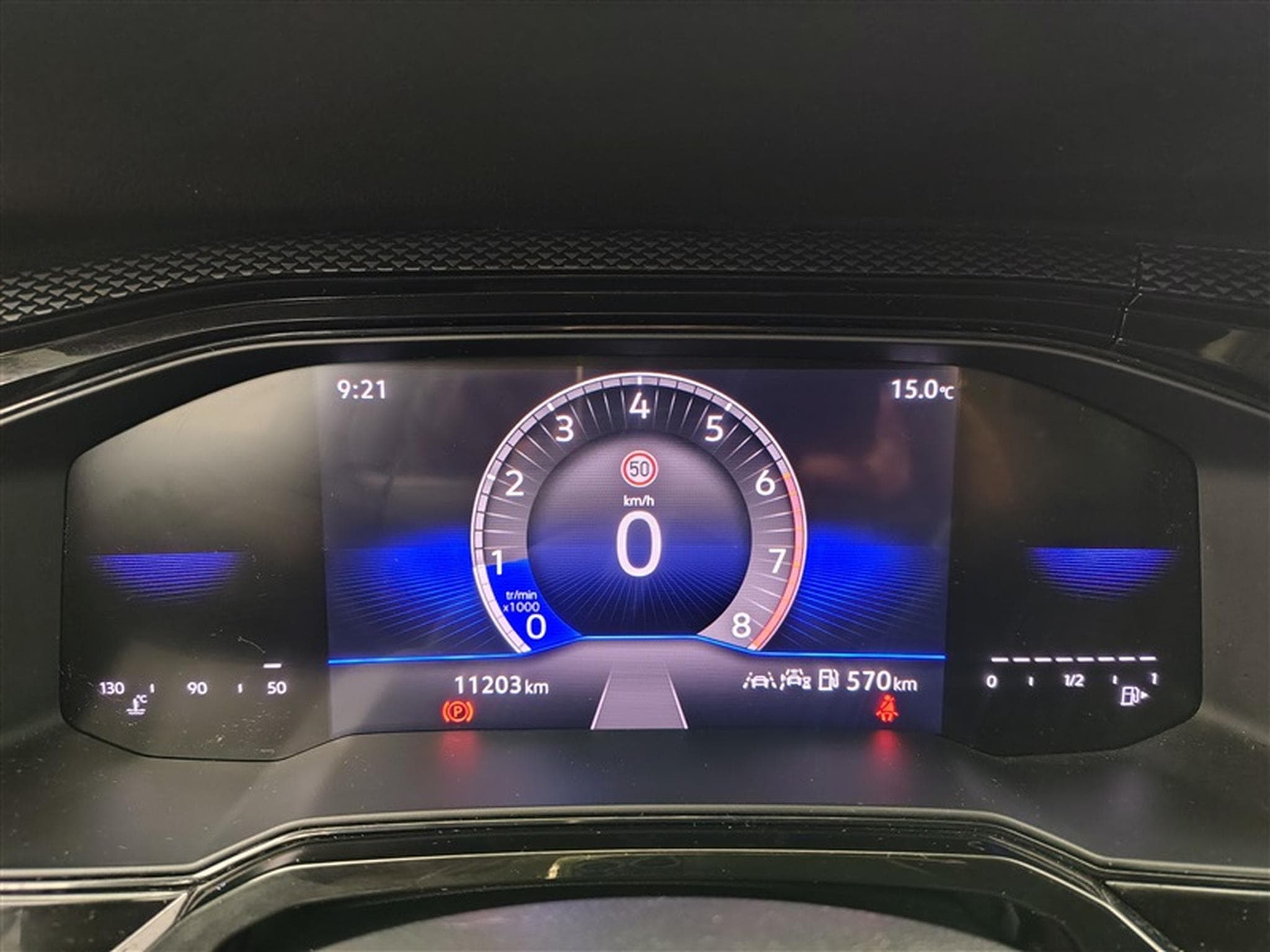 VW Taigo 1.0 TSI 95cv Style CARPLAY / FULL LED / CAMERA / JA 17" (2025) - Foto 10
