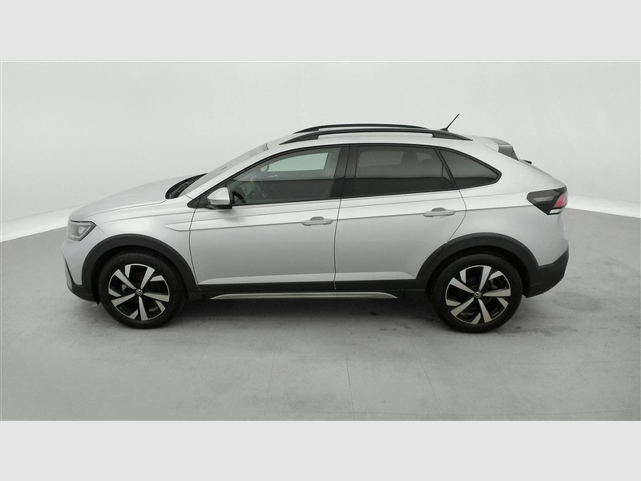VW Taigo 1.0 TSI 95cv Style CARPLAY / FULL LED / CAMERA / JA 17" (2025) - Foto 3