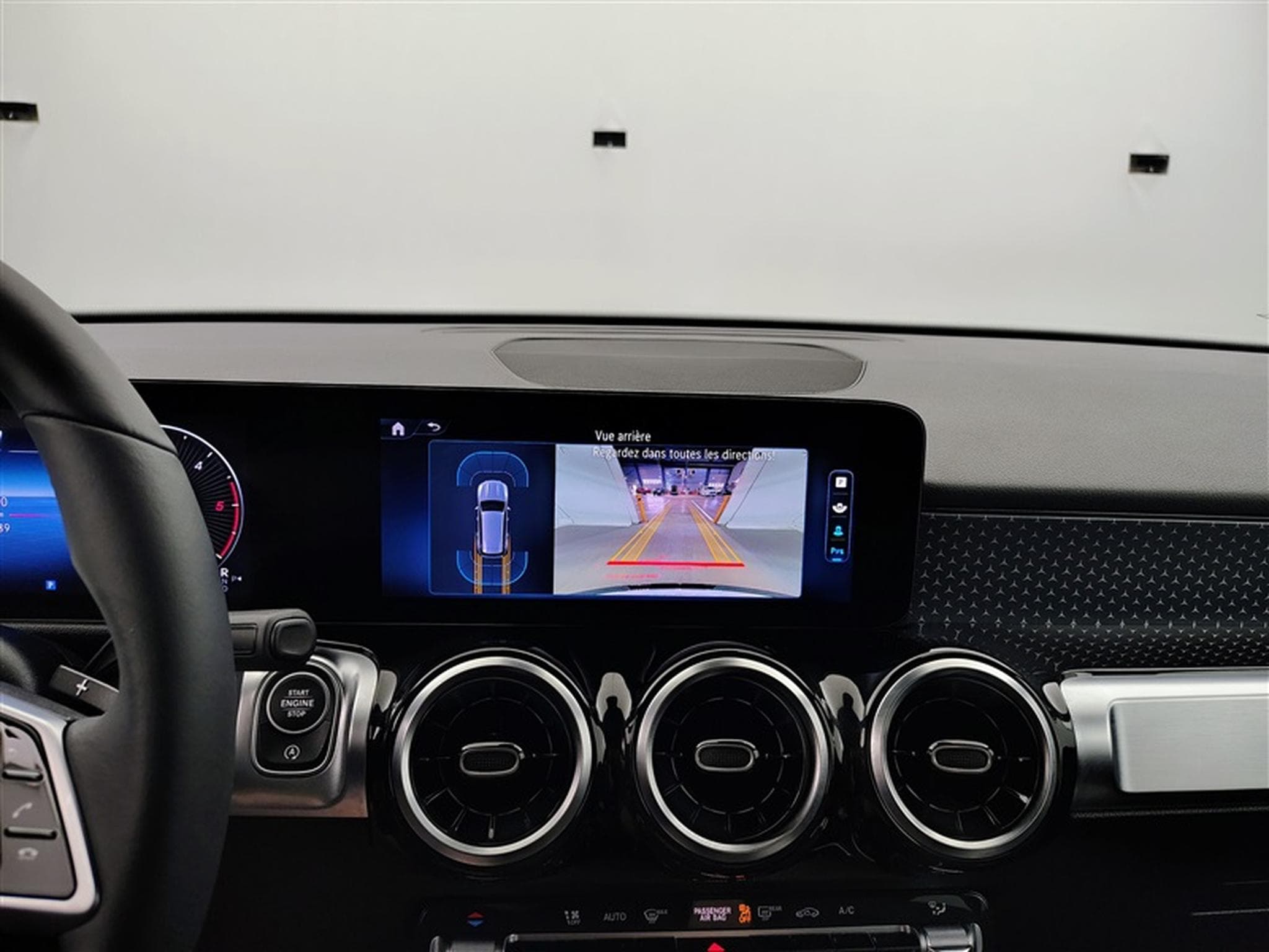 Mercedes GLB 180 GLB 180 d Luxury Line 7P/CUIR/NAVI/FULL LED/JA18 (2024) - Foto 18