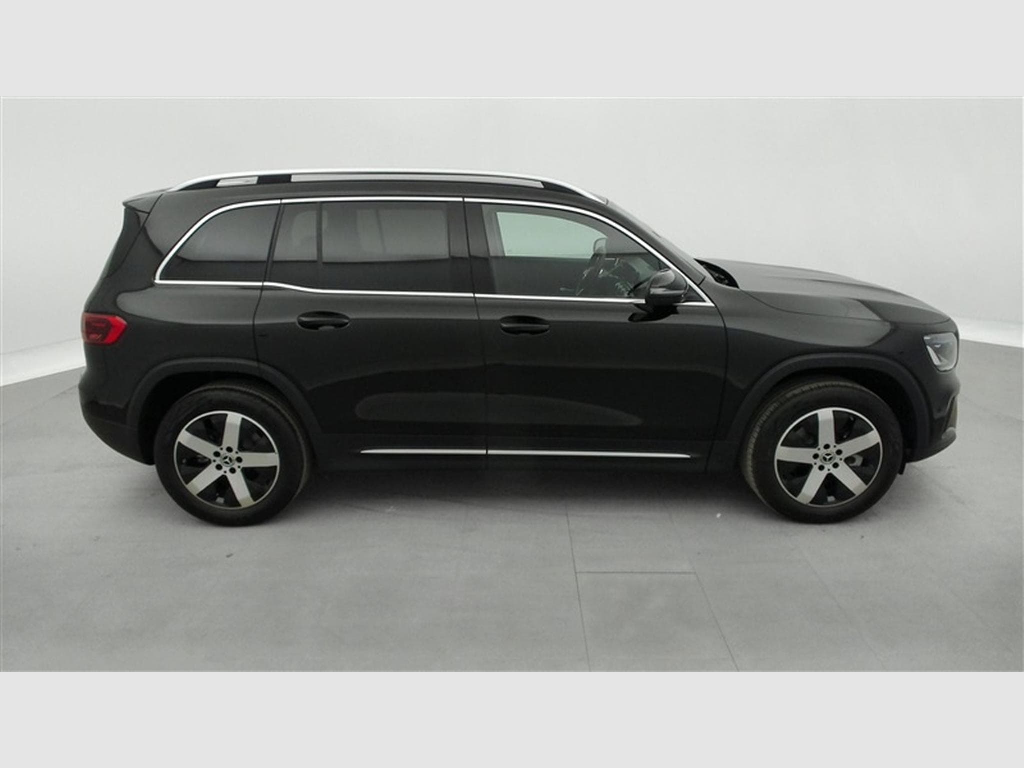 Mercedes GLB 180 GLB 180 d Luxury Line 7P/CUIR/NAVI/FULL LED/JA18 (2024) - Foto 24