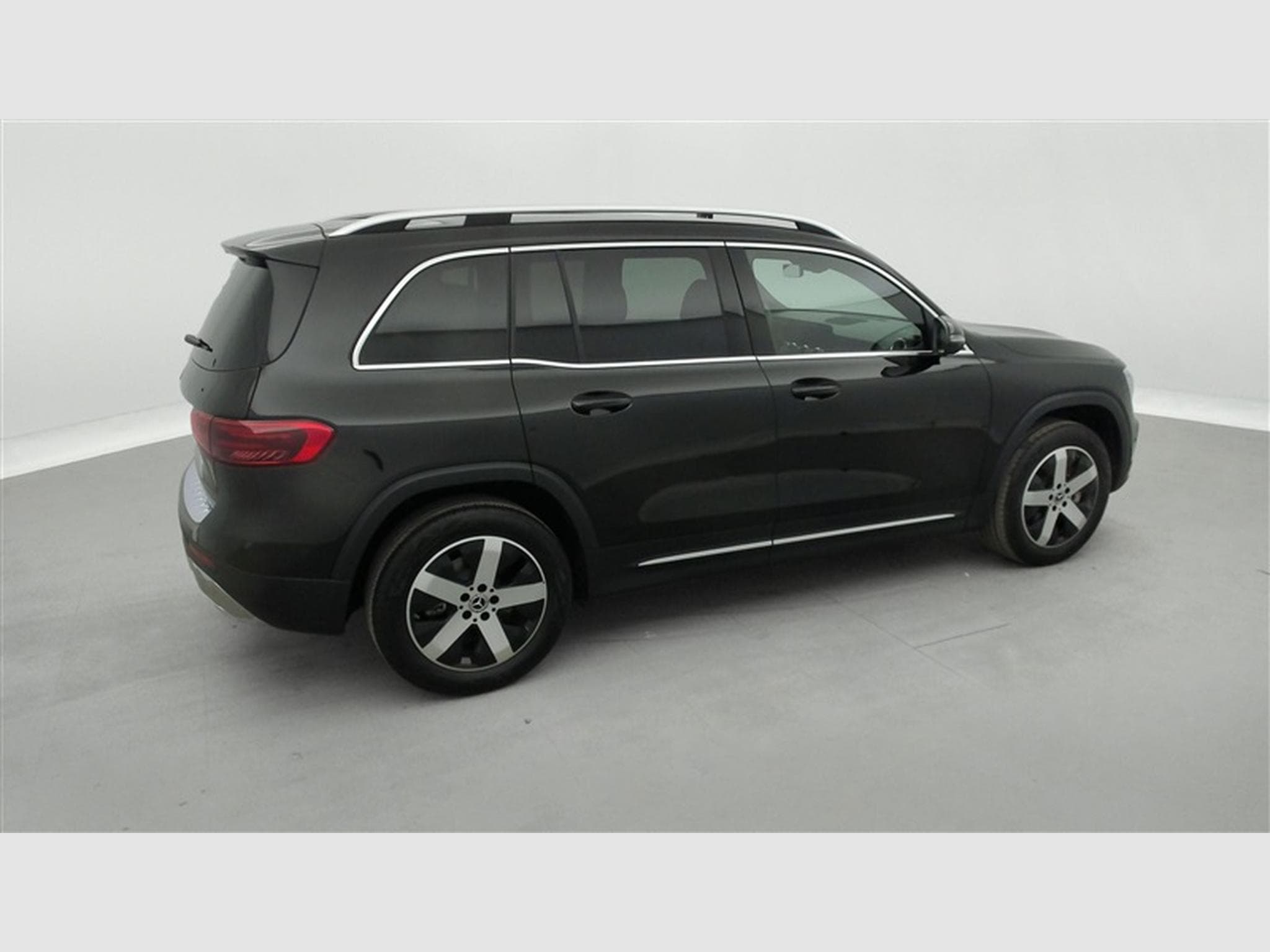 Mercedes GLB 180 GLB 180 d Luxury Line 7P/CUIR/NAVI/FULL LED/JA18 (2024) - Foto 25
