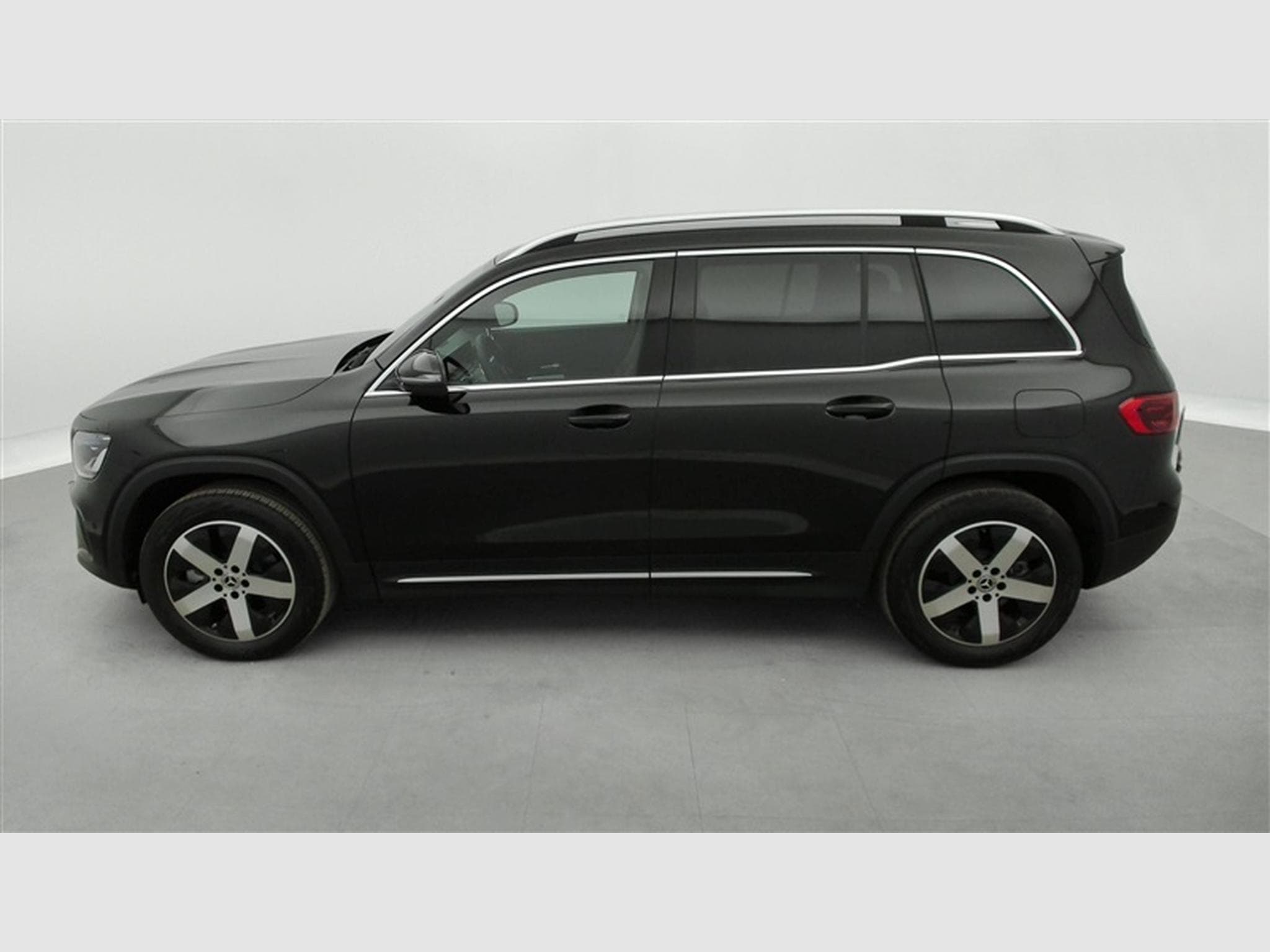 Mercedes GLB 180 GLB 180 d Luxury Line 7P/CUIR/NAVI/FULL LED/JA18 (2024) - Foto 3