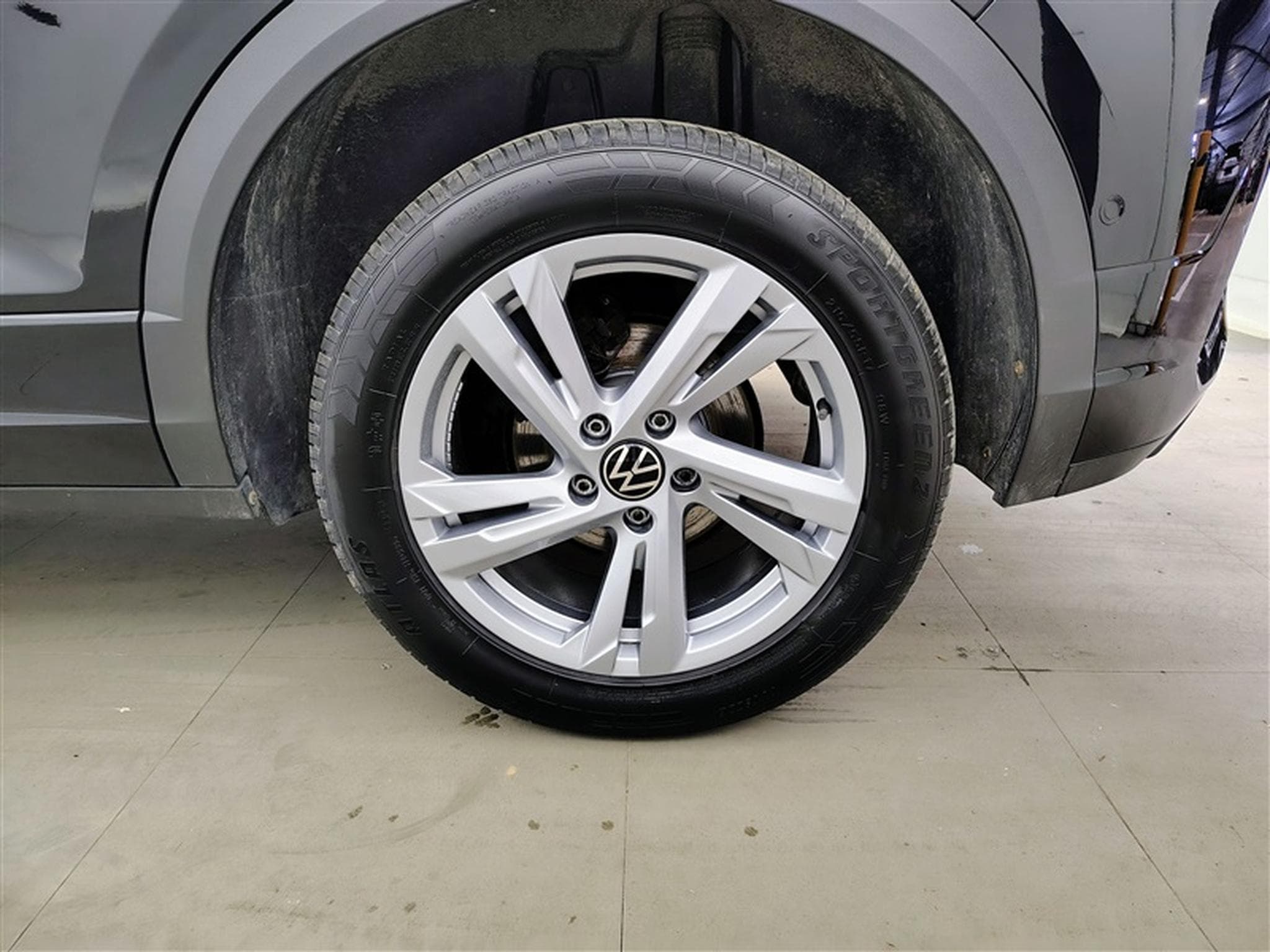 VW T-Roc 1.5 TSI 150cv DSG R-Line CARPLAY / FULL LED / KEYLESS / CAM (2022) - Foto 6