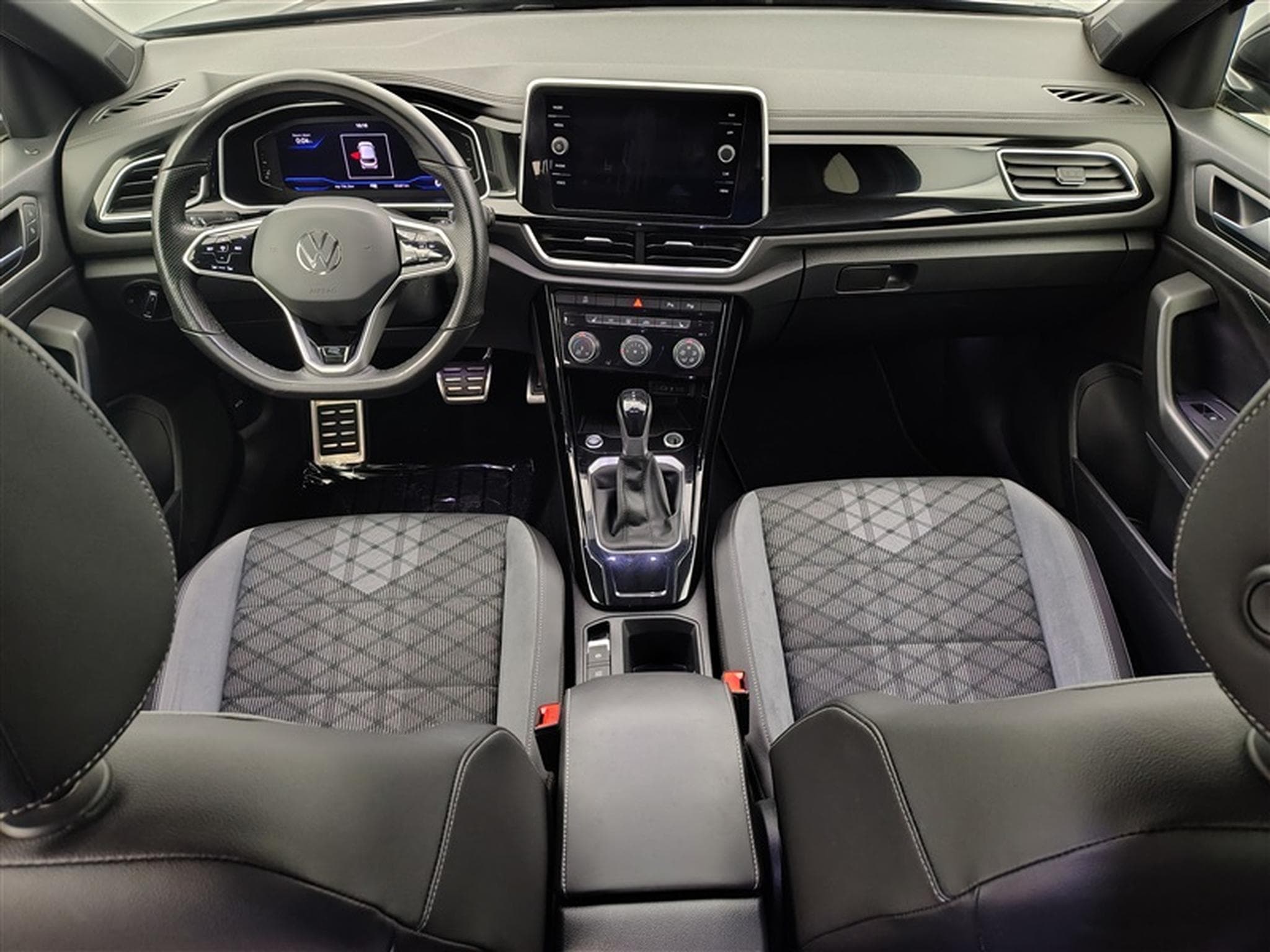 VW T-Roc 1.5 TSI 150cv DSG R-Line CARPLAY / FULL LED / KEYLESS / CAM (2022) - Foto 8