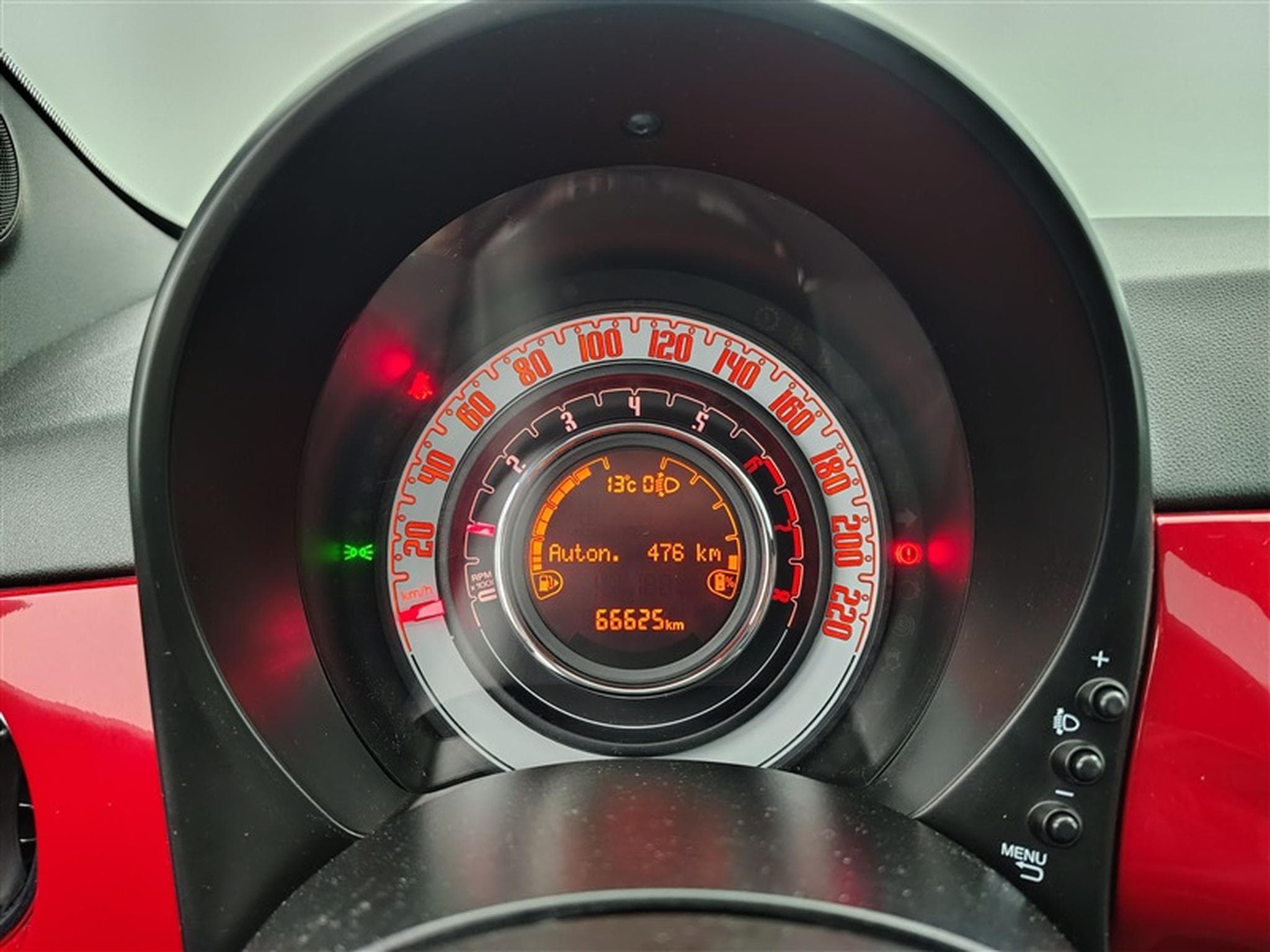Fiat 500 1.0i MHEV Cult Limited CARPLAY / PANO / JA (2023) - Foto 10