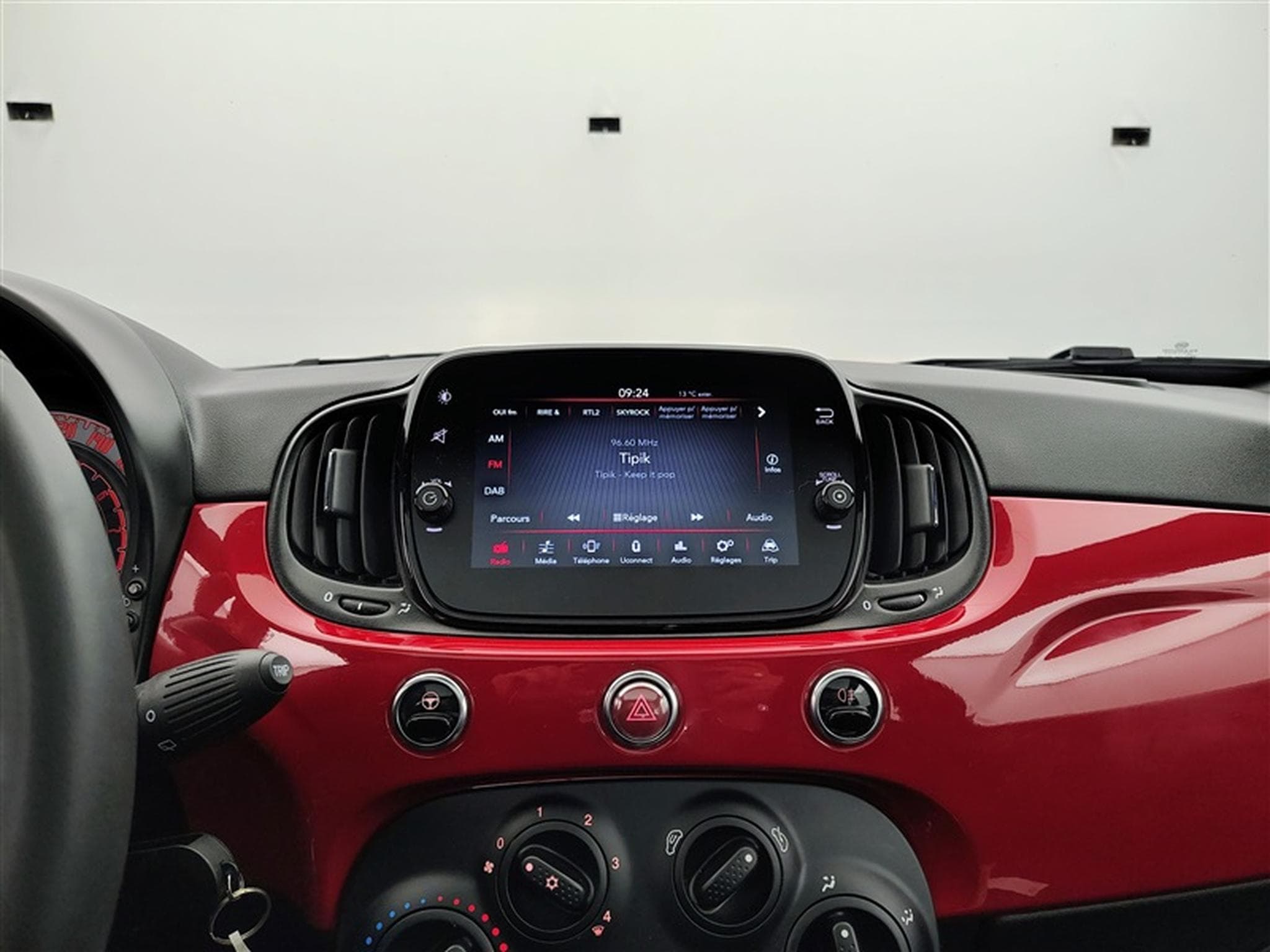 Fiat 500 1.0i MHEV Cult Limited CARPLAY / PANO / JA (2023) - Foto 11