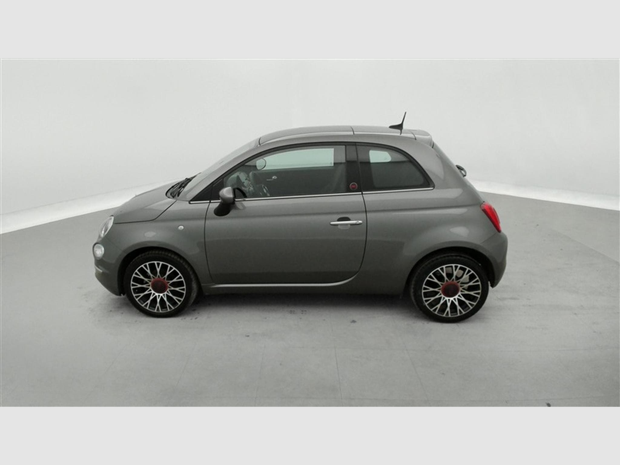 Fiat 500 1.0i MHEV Cult Limited CARPLAY / PANO / JA (2023) - Foto 3