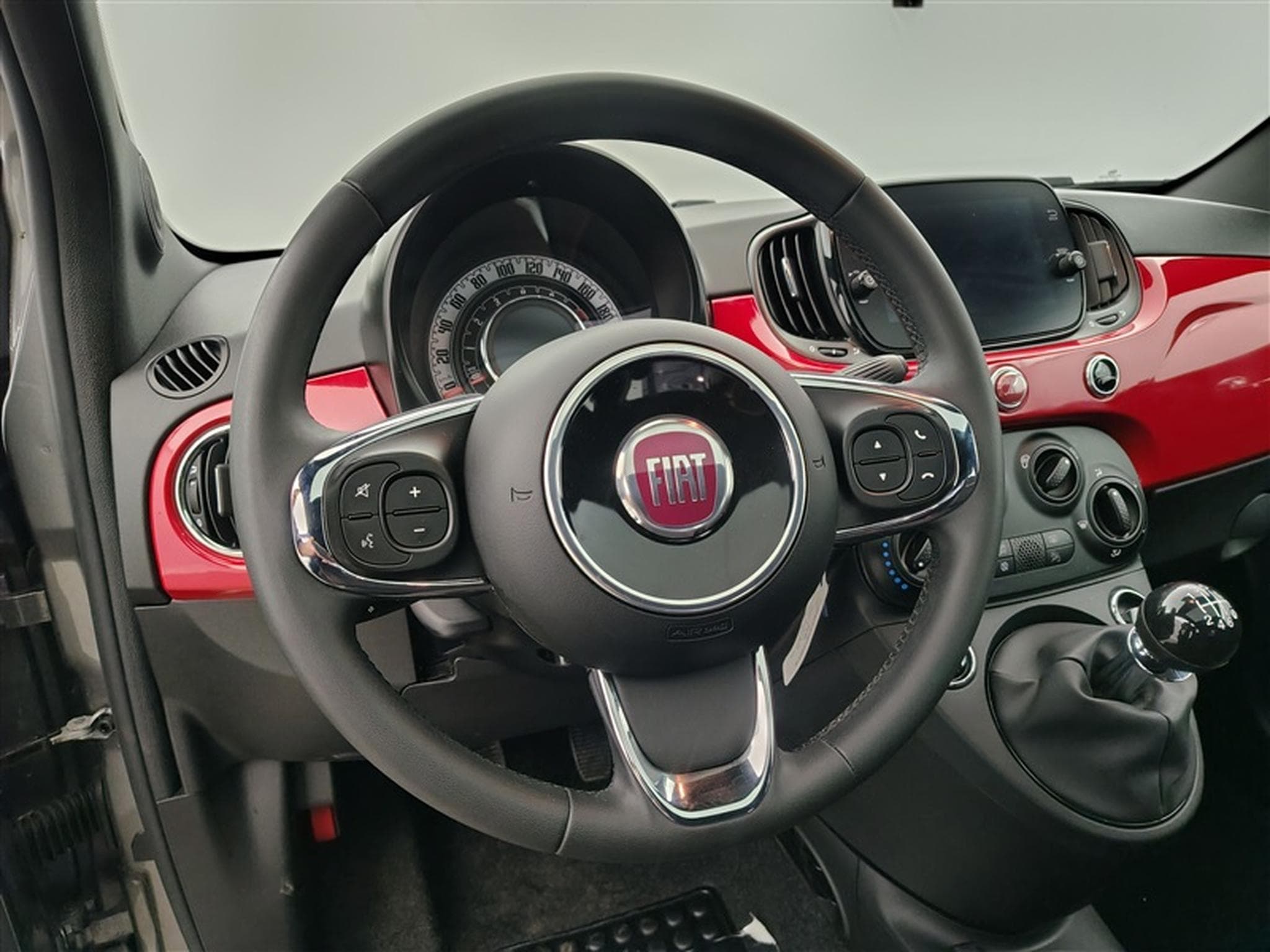 Fiat 500 1.0i MHEV Cult Limited CARPLAY / PANO / JA (2023) - Foto 9