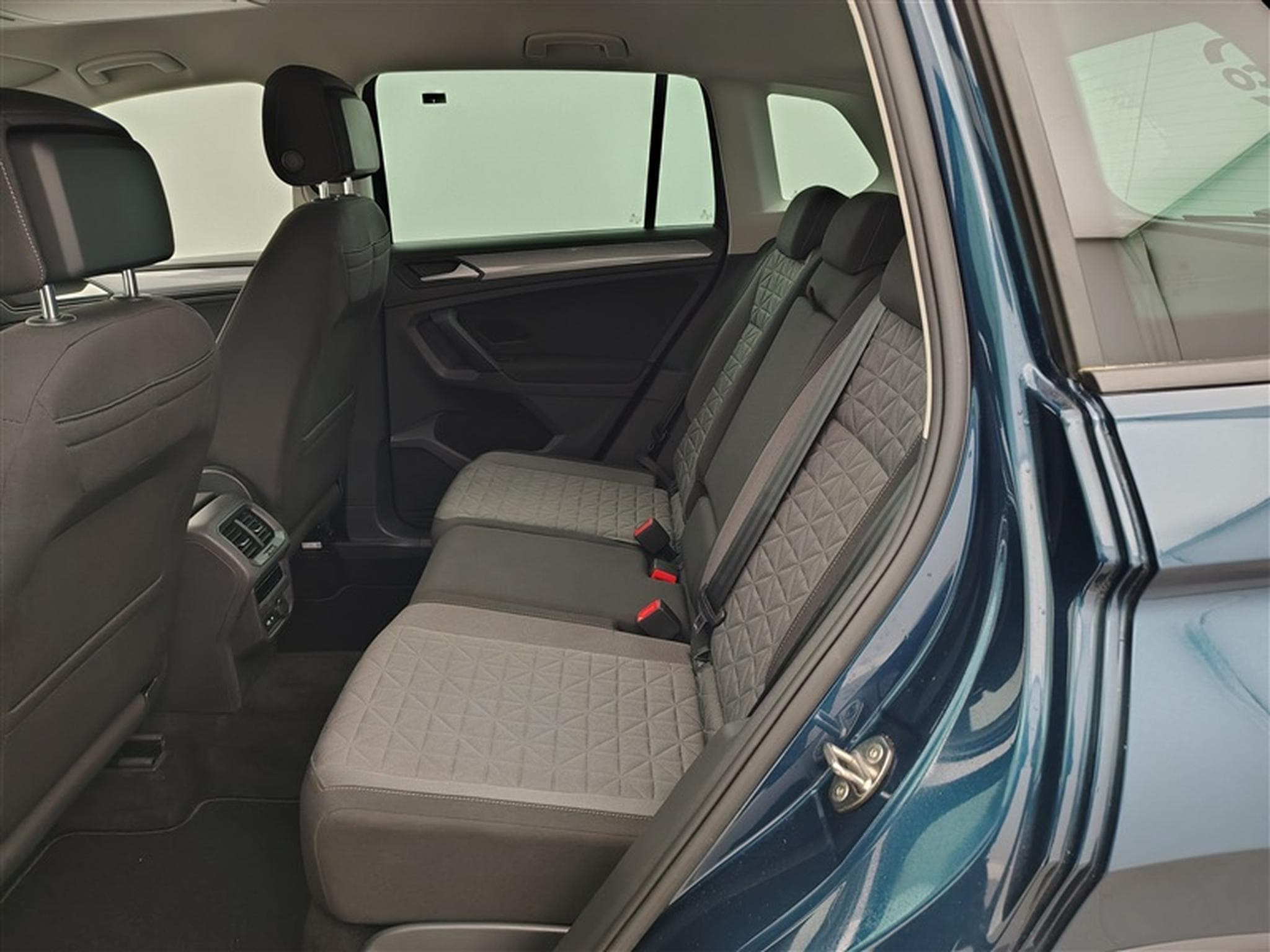 VW Tiguan 1.5 TSI Life NAVI/FULL LED/JA17/PDC (2022) - Foto 13