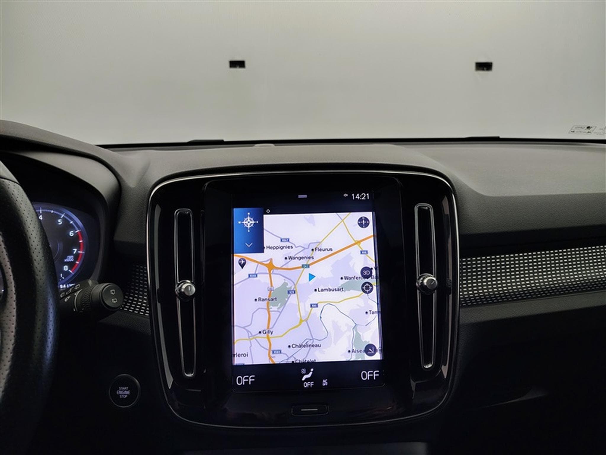 Volvo XC40 1.5 T3 R-Design NAVI / FULL LED / TOIT PANO /PDC AR / JA 18" (2019) - Foto 11