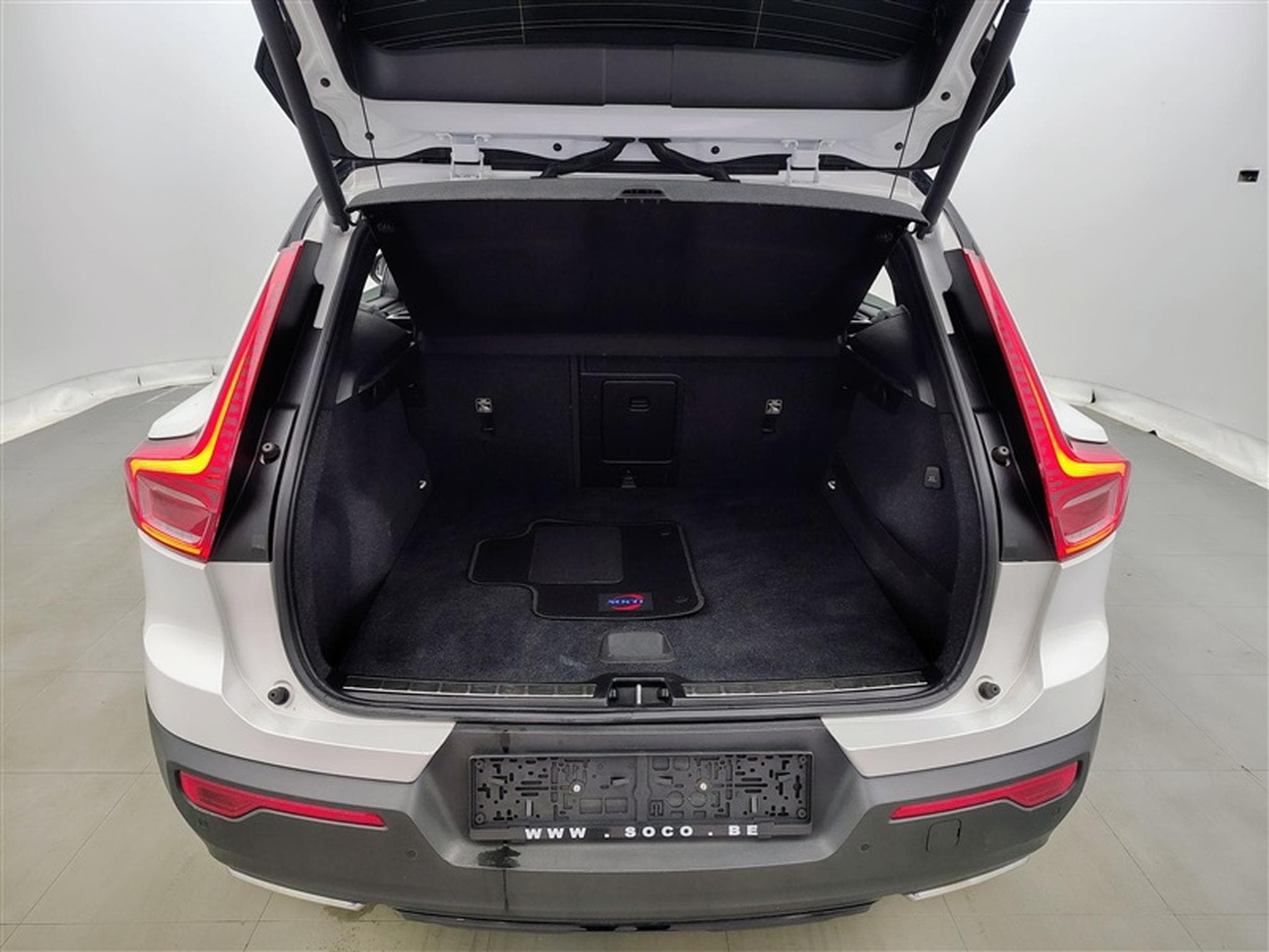 Volvo XC40 1.5 T3 R-Design NAVI / FULL LED / TOIT PANO /PDC AR / JA 18" (2019) - Foto 14