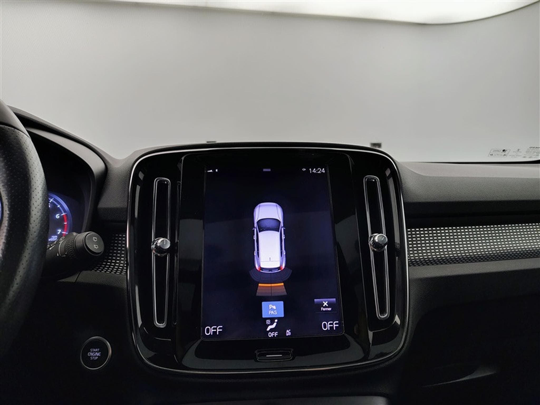 Volvo XC40 1.5 T3 R-Design NAVI / FULL LED / TOIT PANO /PDC AR / JA 18" (2019) - Foto 17
