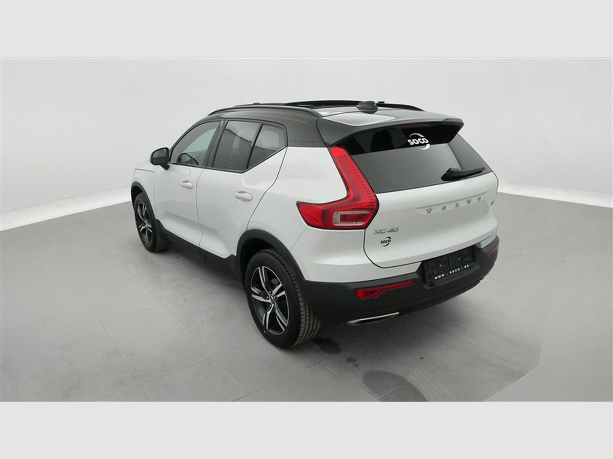 Volvo XC40 1.5 T3 R-Design NAVI / FULL LED / TOIT PANO /PDC AR / JA 18" (2019) - Foto 2