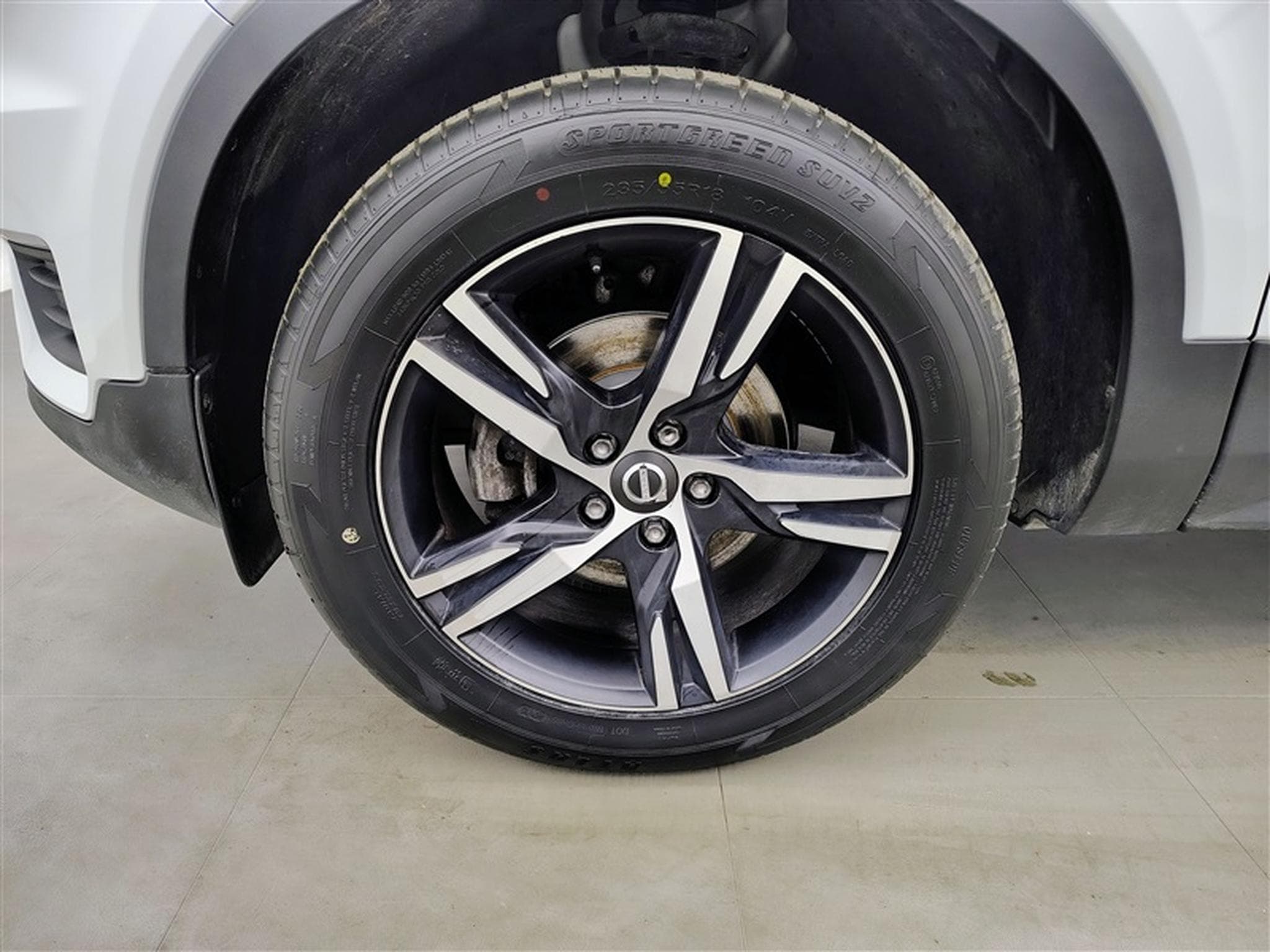 Volvo XC40 1.5 T3 R-Design NAVI / FULL LED / TOIT PANO /PDC AR / JA 18" (2019) - Foto 6