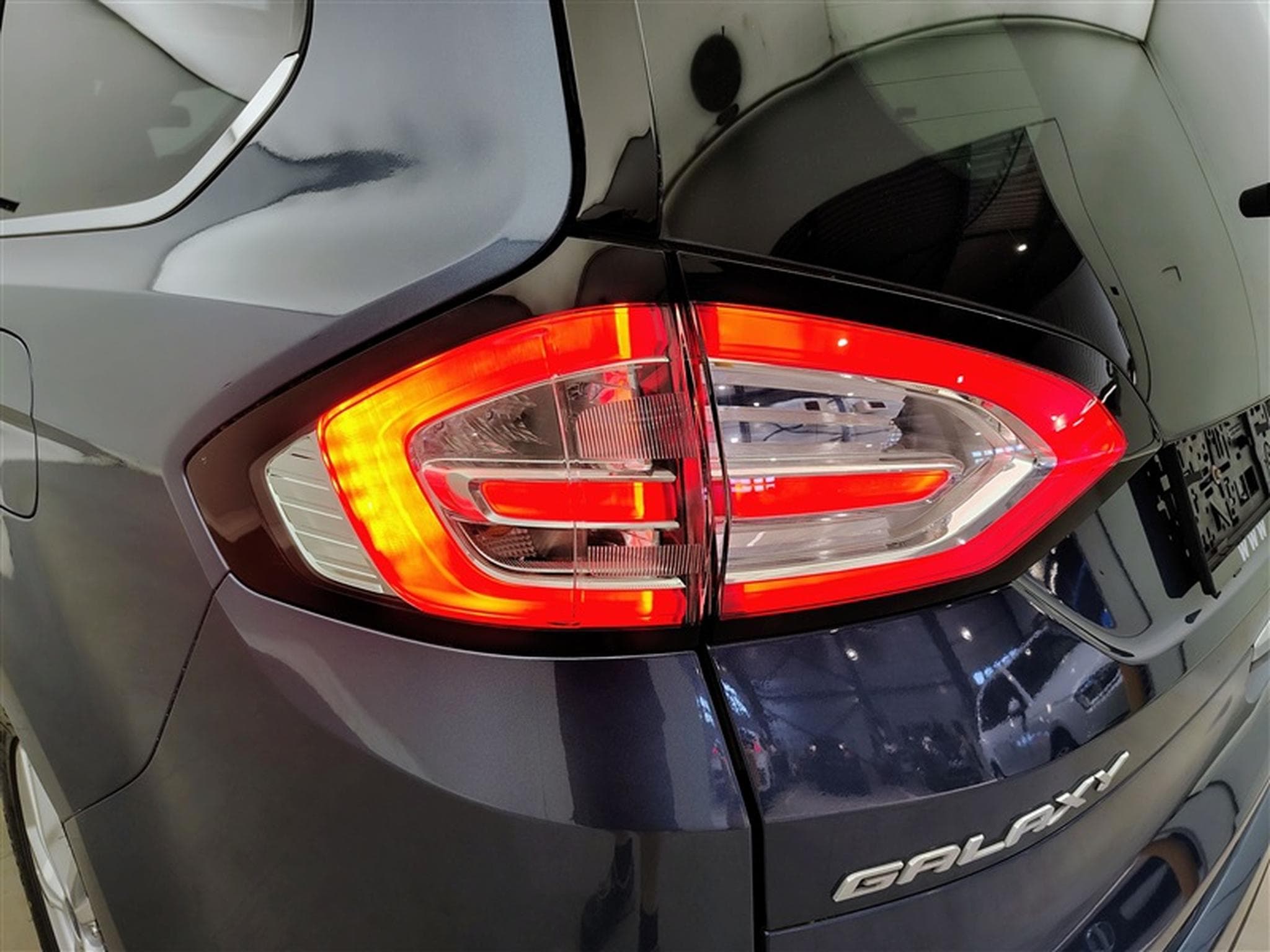 Ford Galaxy 2.0 TDCi Titanium 7PL/NAVI/TO PANO/FULL LED/JA17/PDC AV AR (2021) - Foto 16