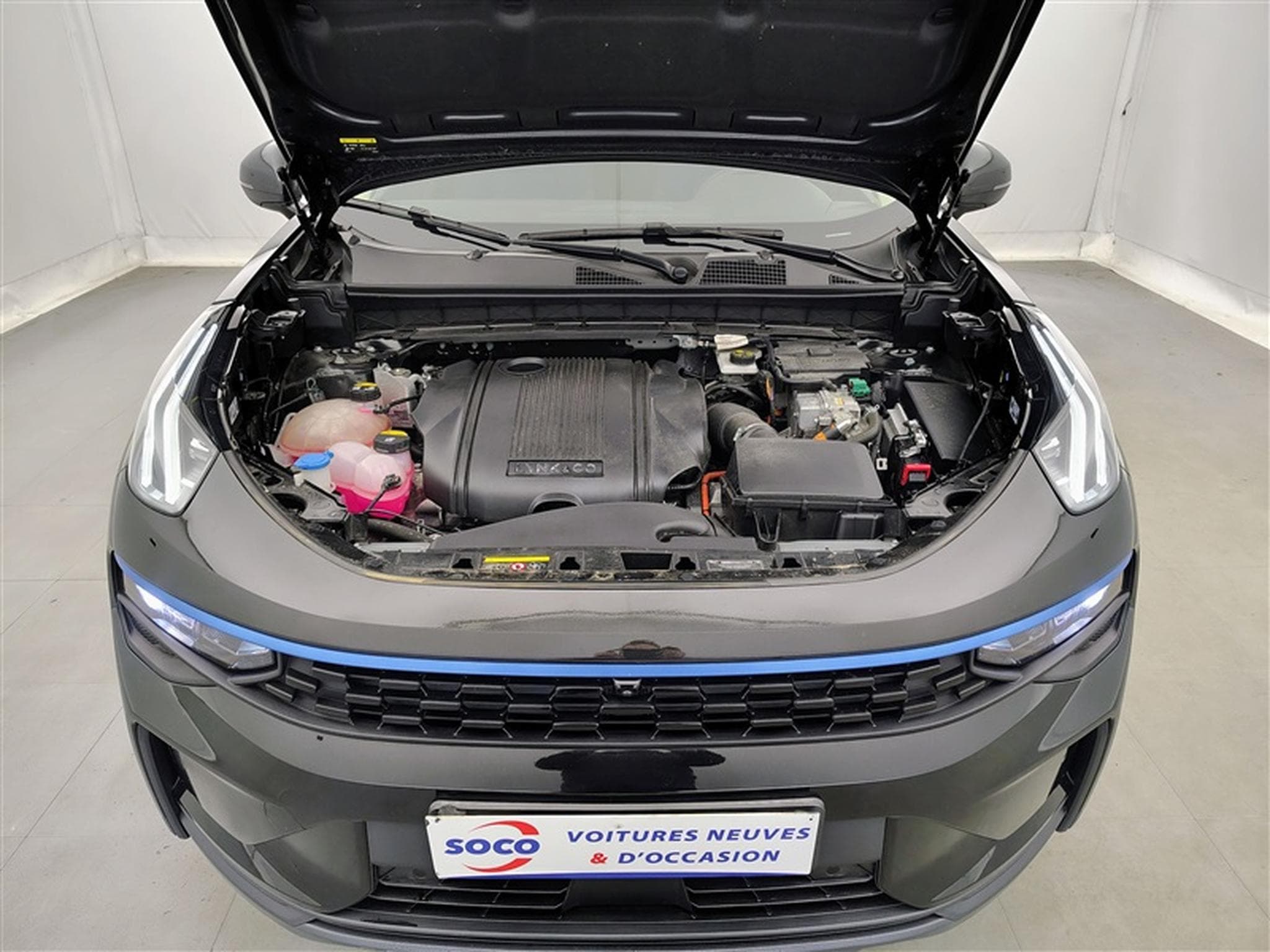 Lynk & Co 01 1.5 Turbo PHEV NAVI / FULL LED / PANO / CAMERA / ALU 20" (2023) - Foto 21