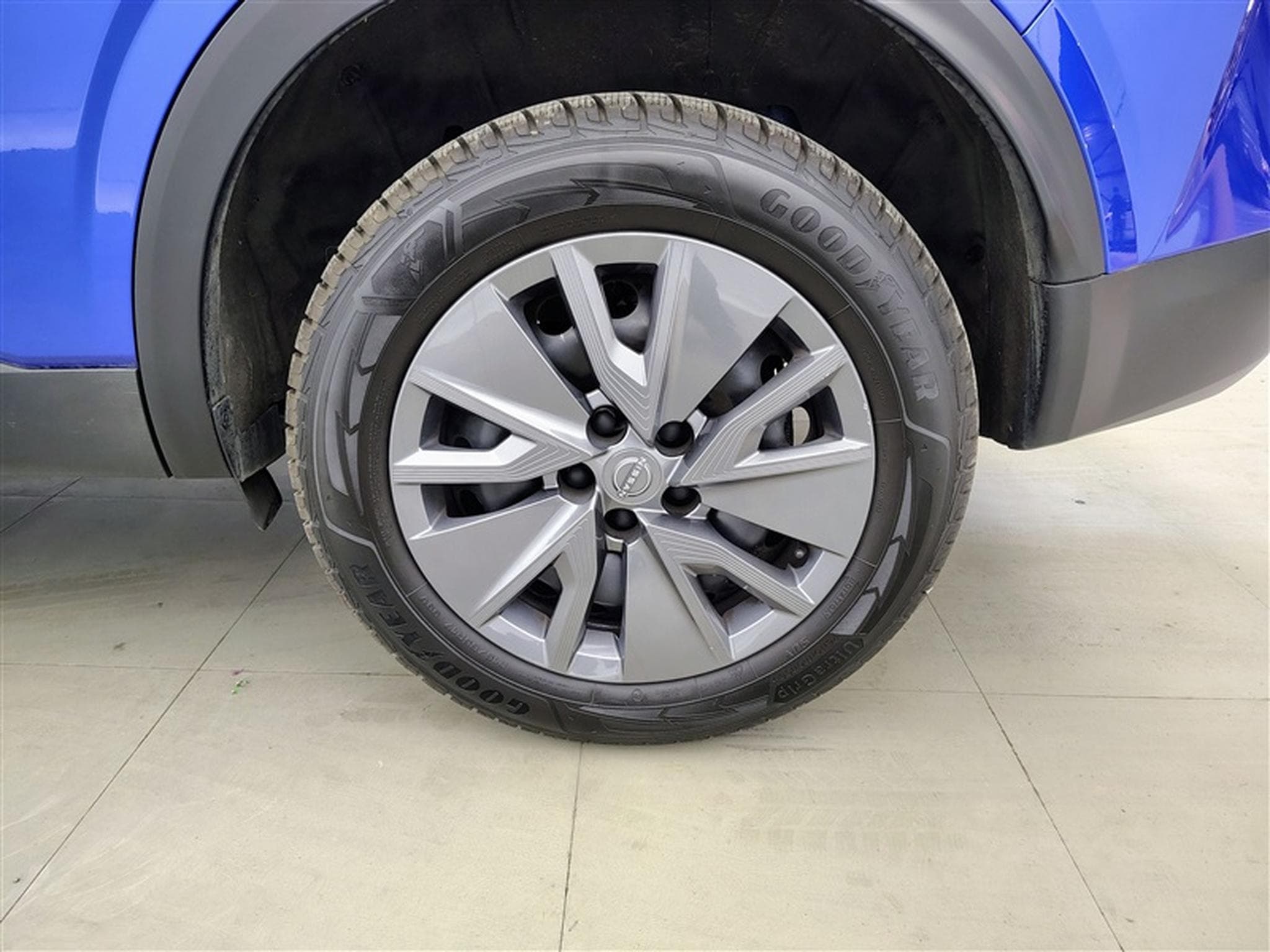 Nissan Qashqai 1.3 DIG-T MHEV Visia (2023) - Foto 6