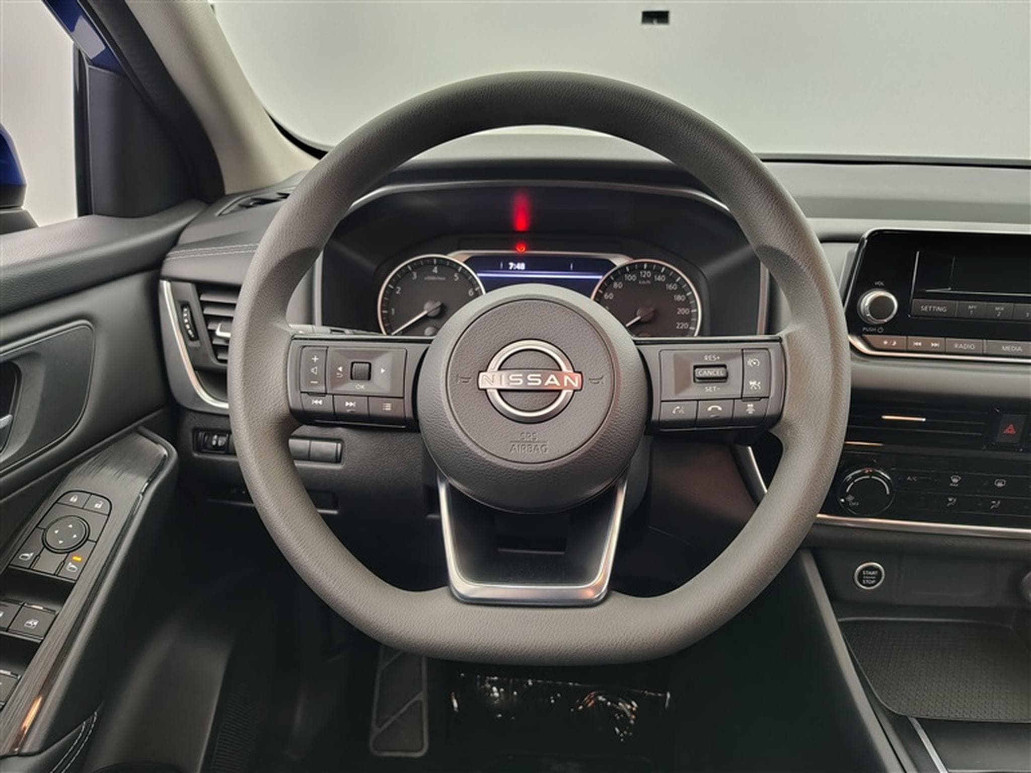Nissan Qashqai 1.3 DIG-T MHEV Visia (2023) - Foto 9