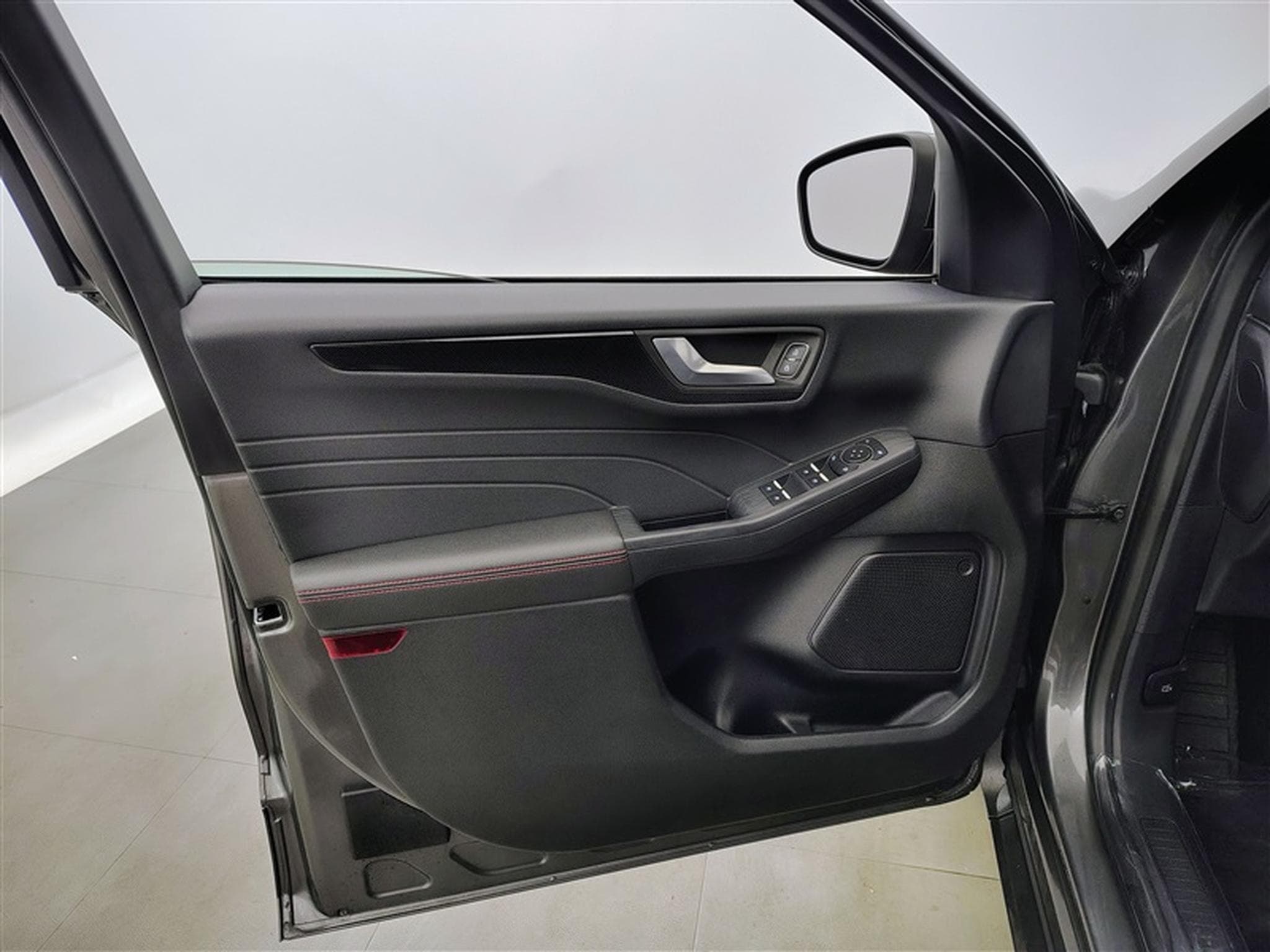 Ford Kuga 1.5 EcoBoost 150Cv ST-Line NAVI / CARPLAY / CAMERA (2022) - Photo 17