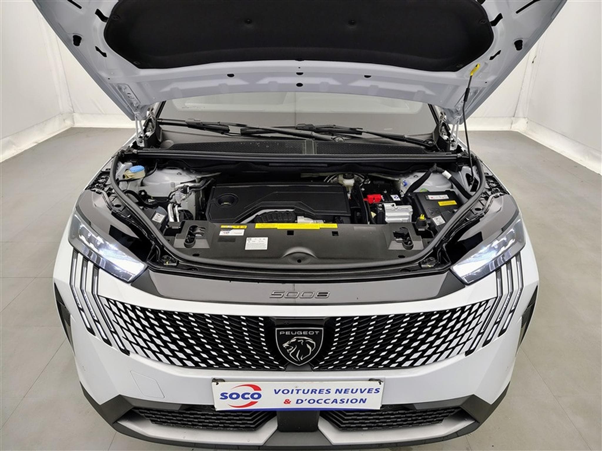 Peugeot 5008 1.2 HYBRID 145cv e-DSC6 GT 7pl. NAVI / FULL LED / CAMERA 360 (2026) - Foto 23