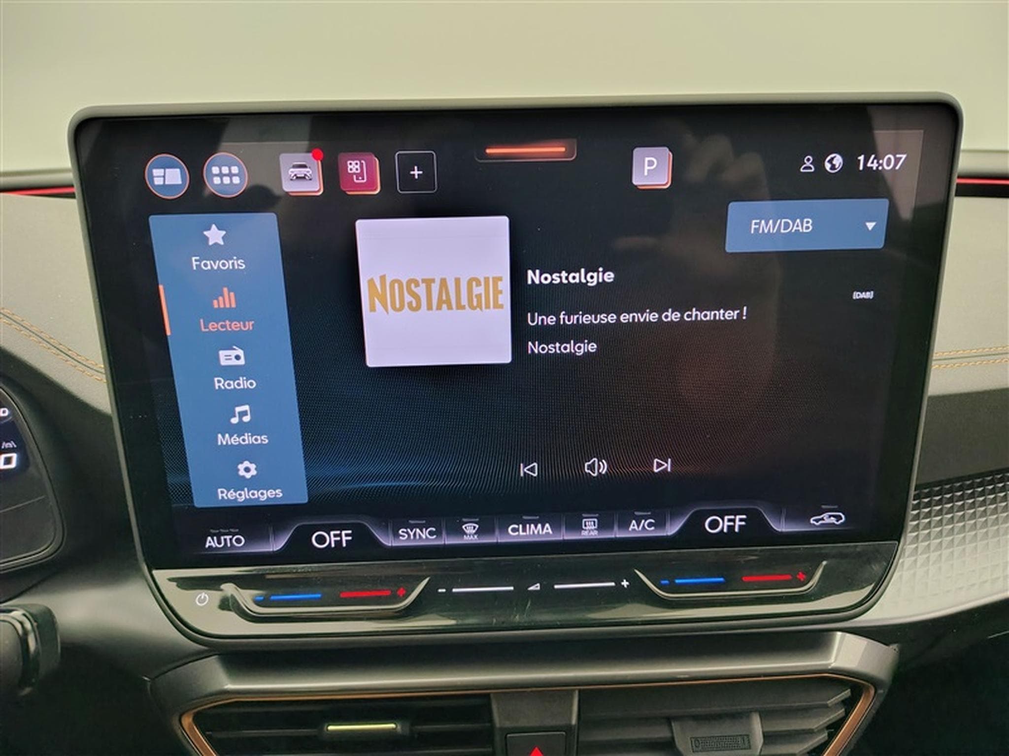 Cupra Leon 1.5 TSI 150Cv S-CUIR / CARPLAY / CAMERA / FULL LED (2025) - Foto 11