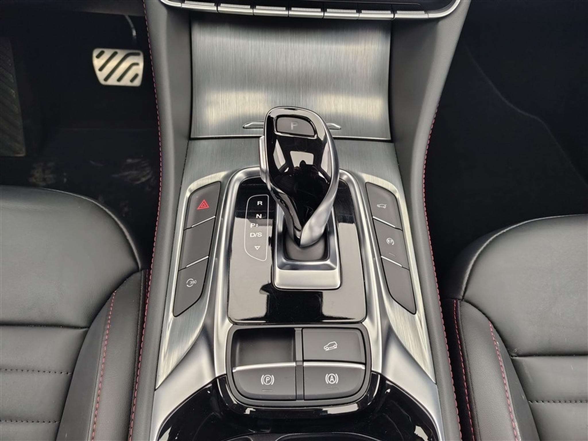MG HS 1.5 T-GDi Luxury DCT (2023) - Foto 12