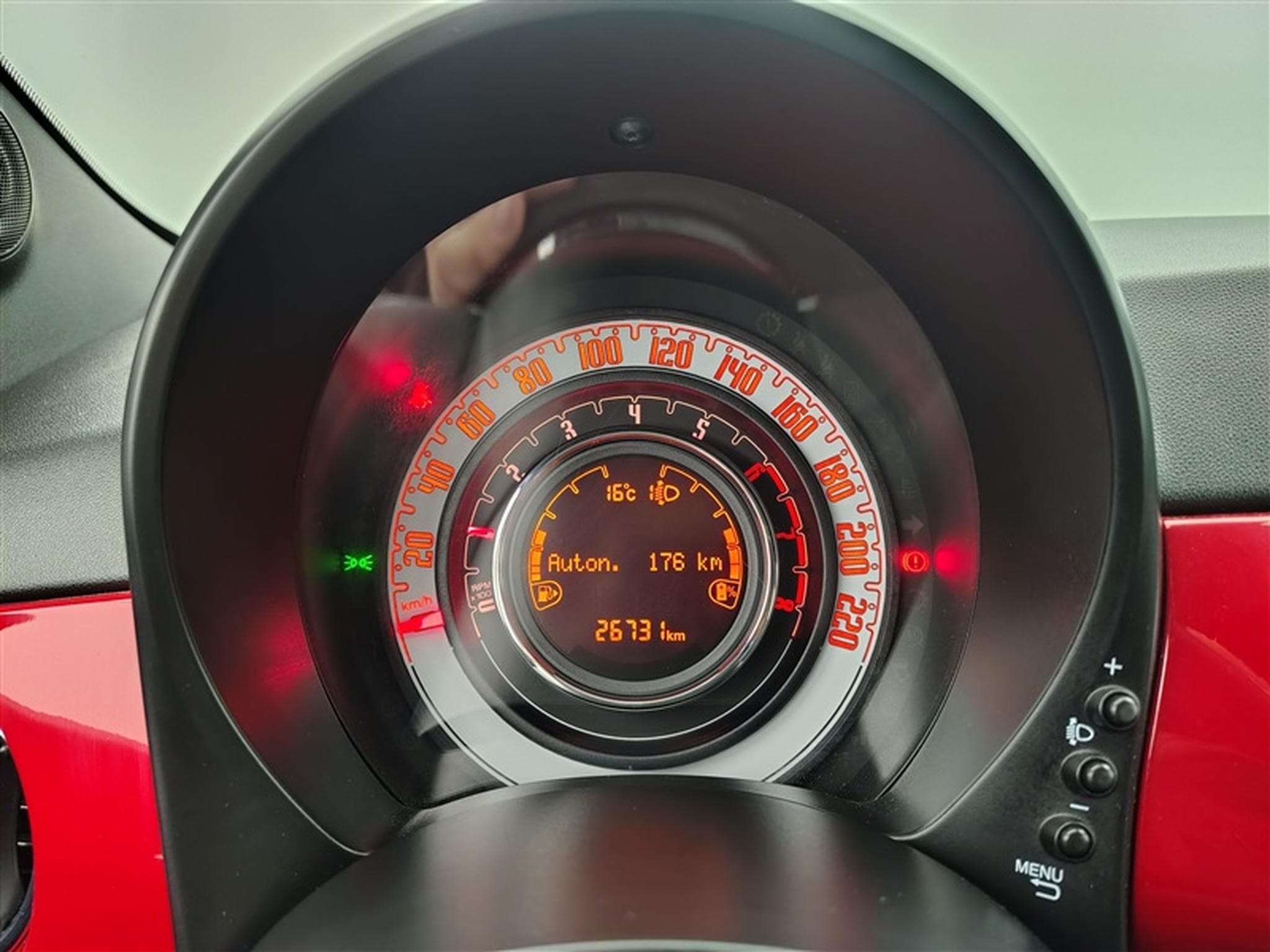 Fiat 500 1.0i MHEV (2023) - Foto 8