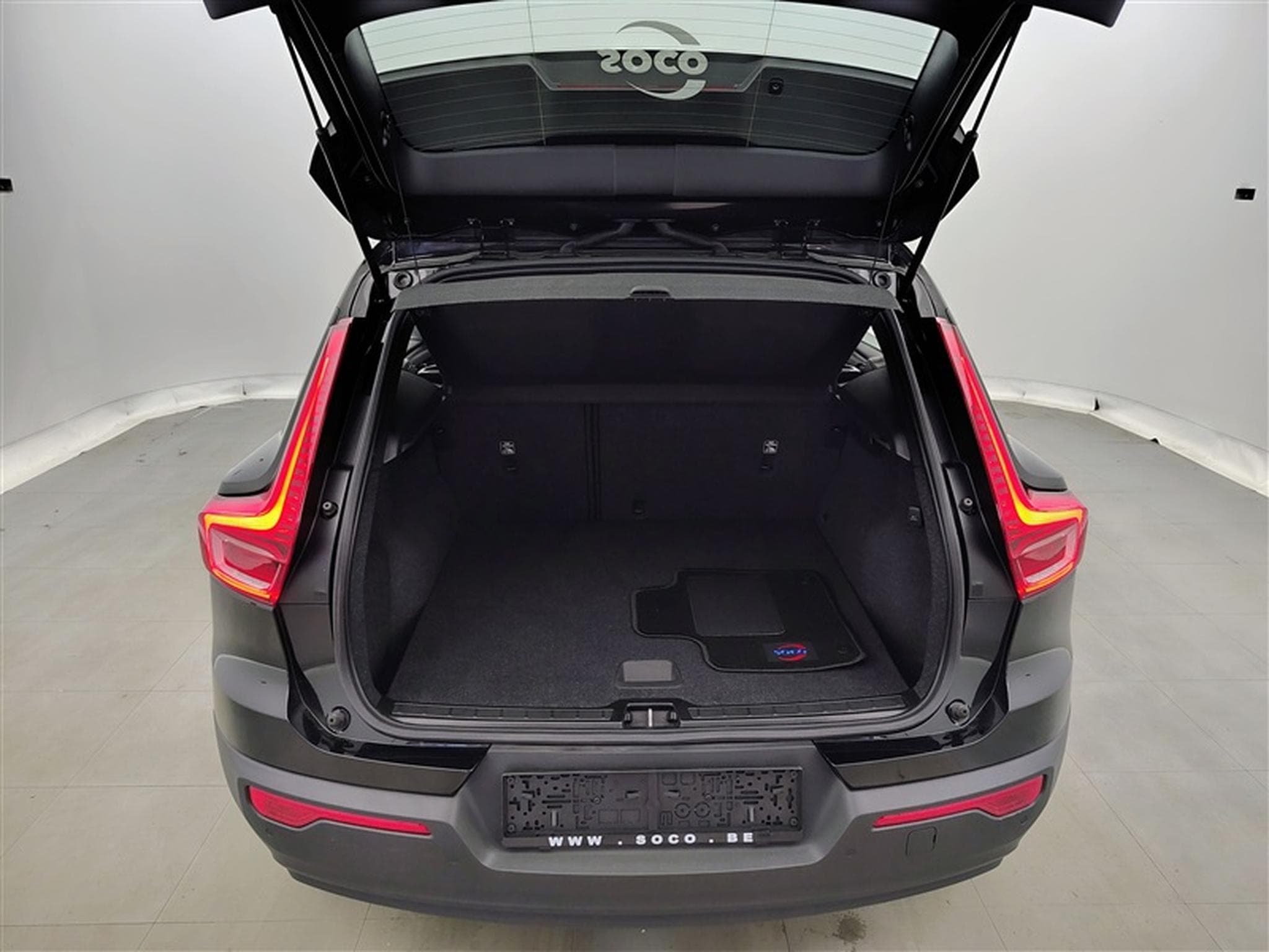 Volvo XC40 1.5 T2 Momentum Core (2022) - Foto 14