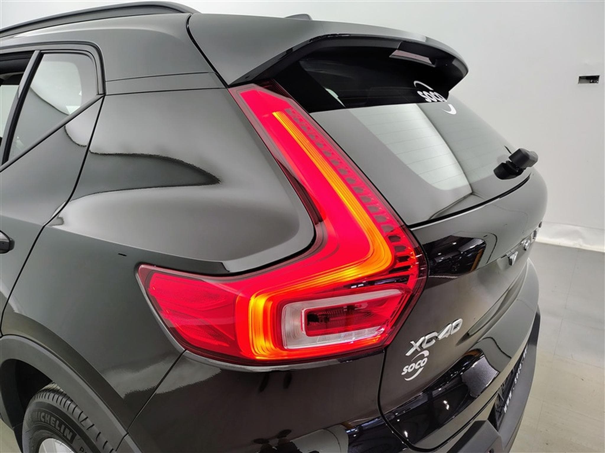 Volvo XC40 1.5 T2 Momentum Core (2022) - Foto 16