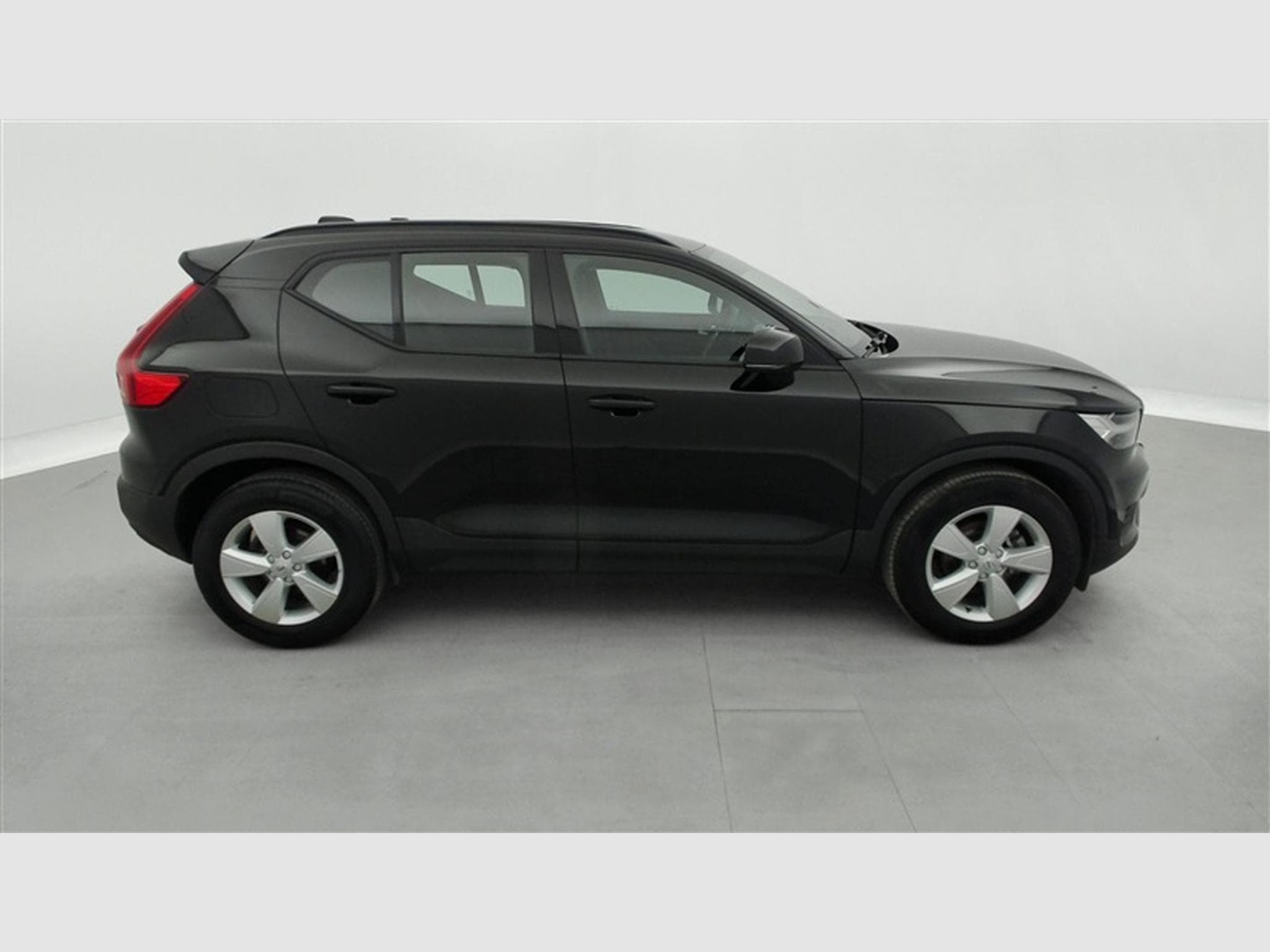 Volvo XC40 1.5 T2 Momentum Core (2022) - Foto 23