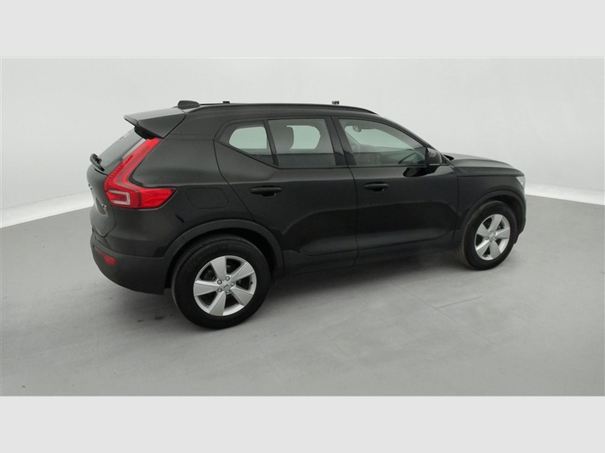 Volvo XC40 1.5 T2 Momentum Core (2022) - Foto 24