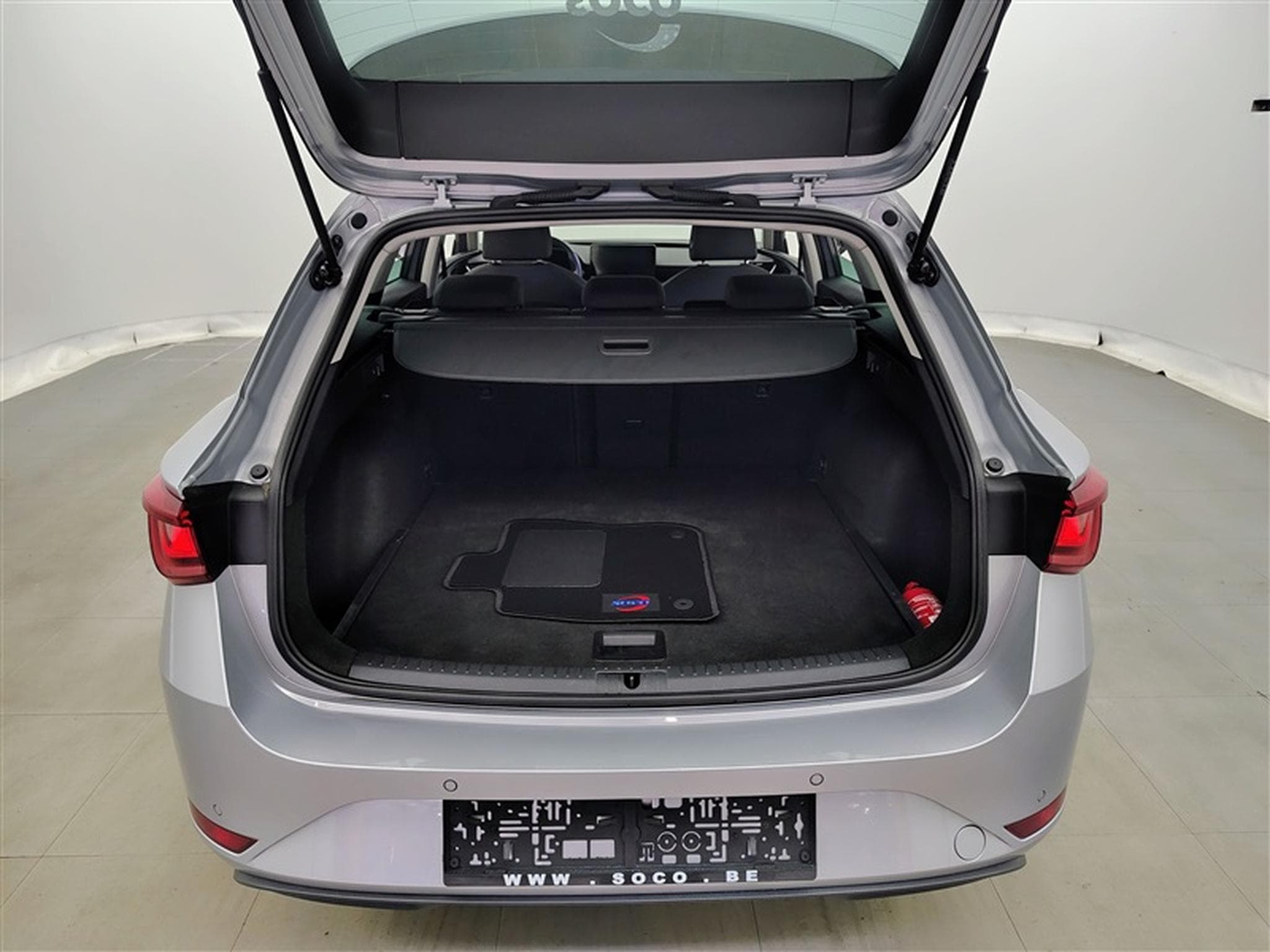 Seat Leon 1.0 EcoTSI Move! NAVI/LED/JA16/PDC AV AR (2023) - Foto 14