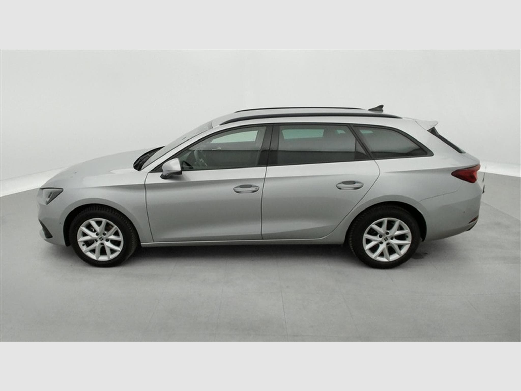 Seat Leon 1.0 EcoTSI Move! NAVI/LED/JA16/PDC AV AR (2023) - Foto 3