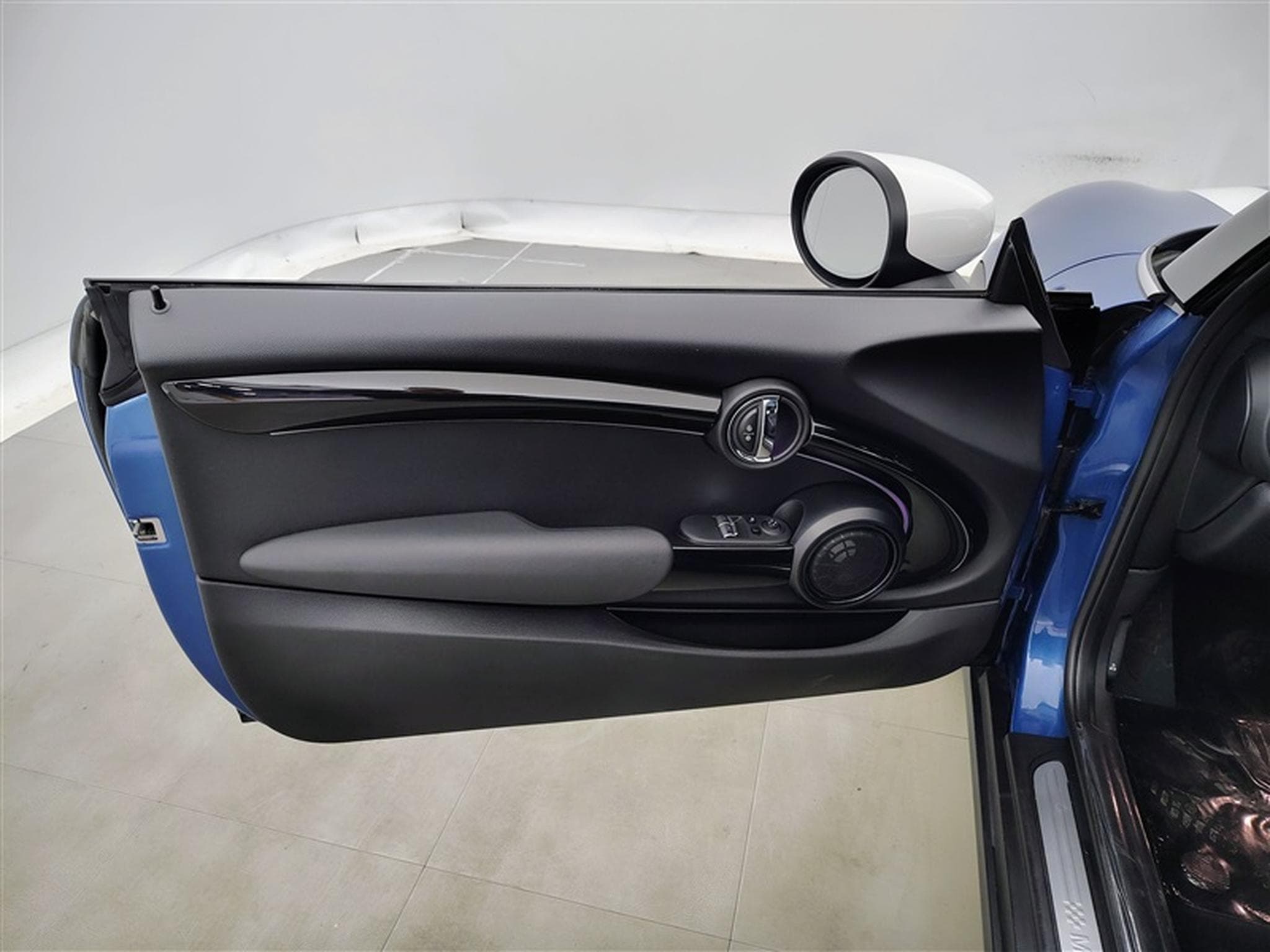 MINI Cooper 28.9 Kwh NAVI / FULL LED / CUIR SPORT (2023) - Foto 17