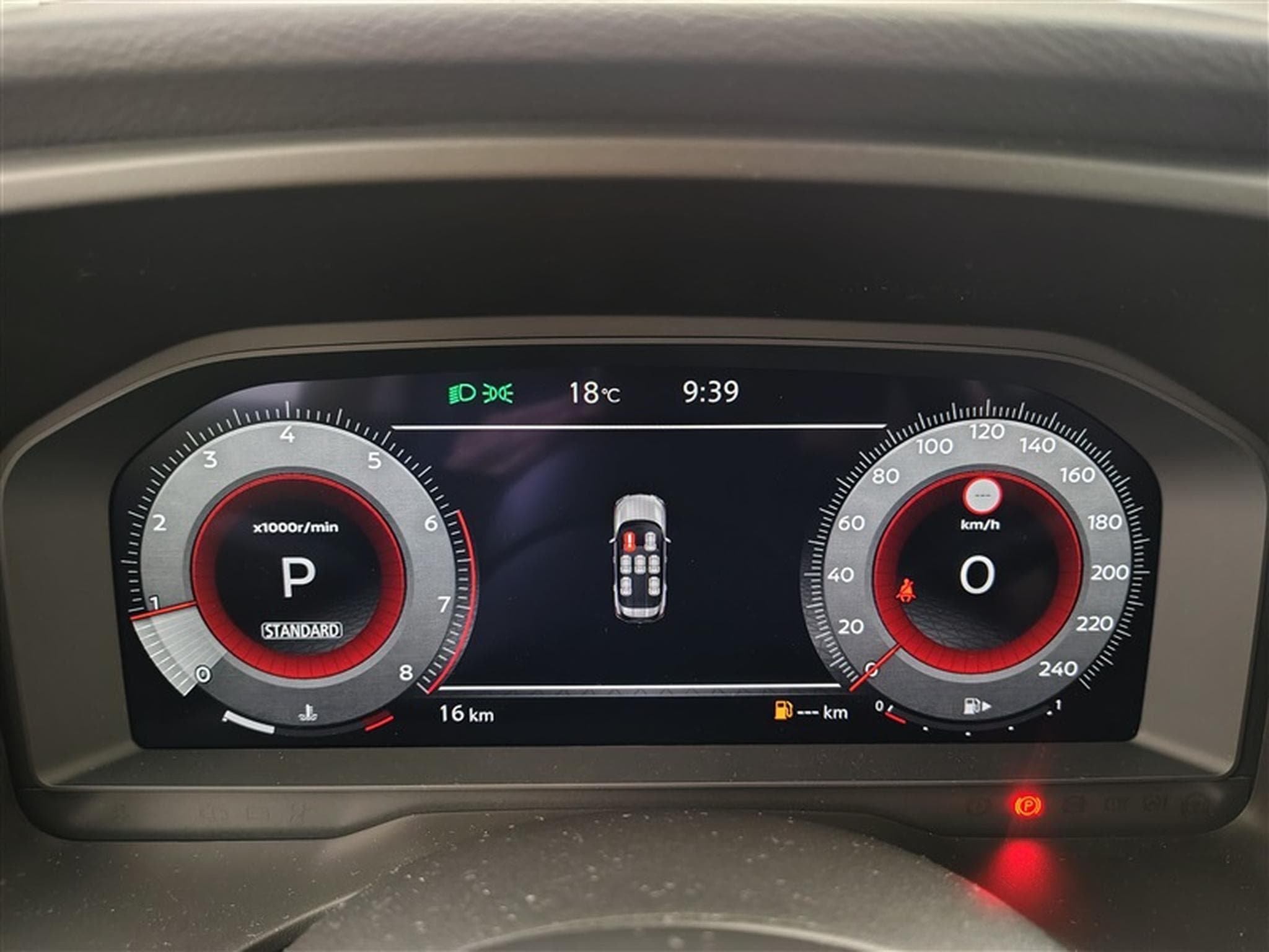 Nissan X-Trail 1.5 DIG-T 2WD X-Tronic Acenta 7pl. CARPLAY / FULL LED / CAM (2026) - Foto 10