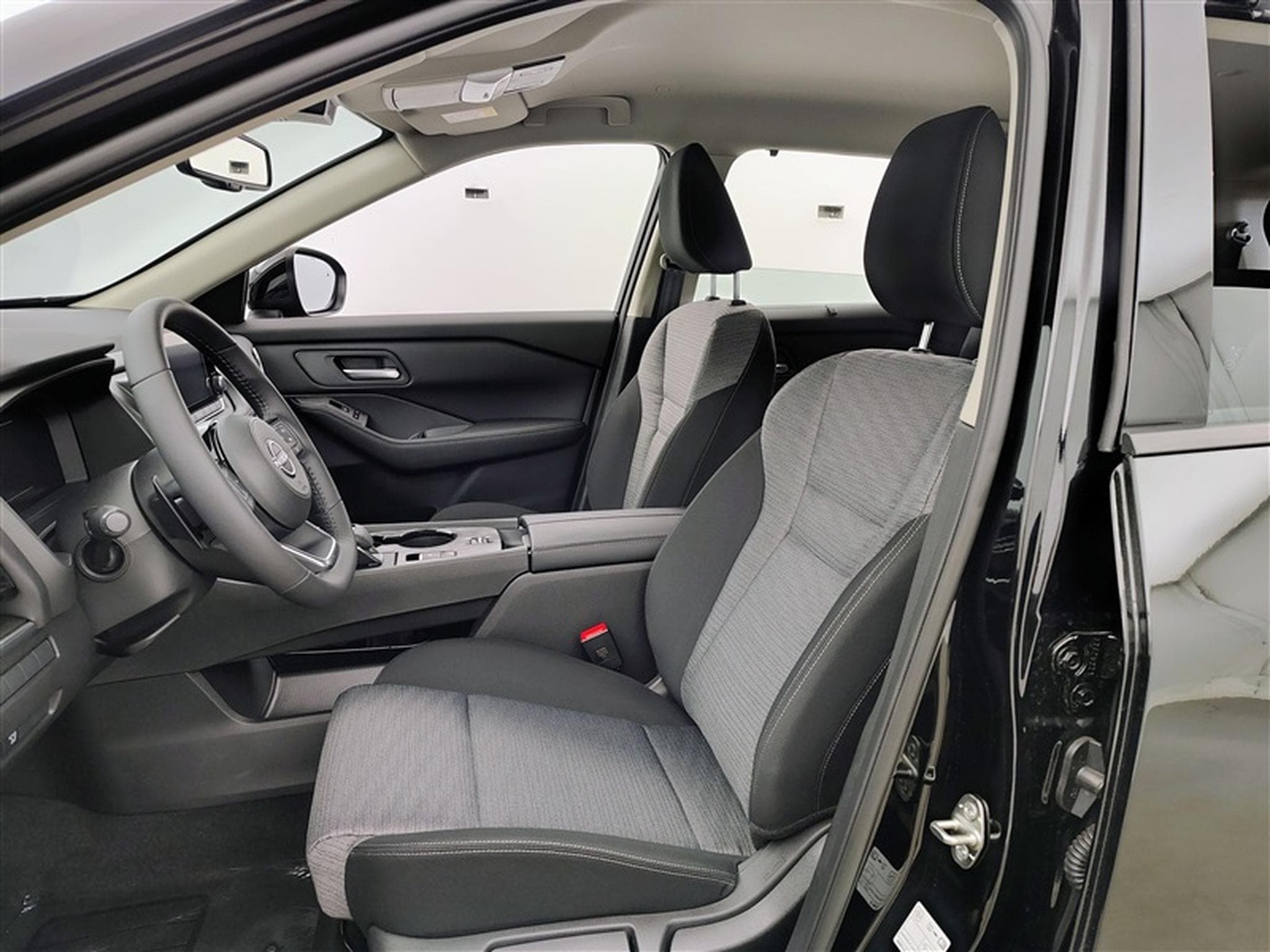 Nissan X-Trail 1.5 DIG-T 2WD X-Tronic Acenta 7pl. CARPLAY / FULL LED / CAM (2026) - Foto 7