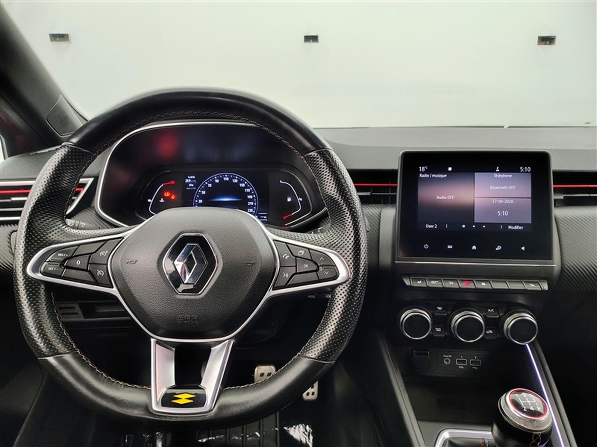 Renault Clio 1.0 RS LINE (2020) - Foto 9