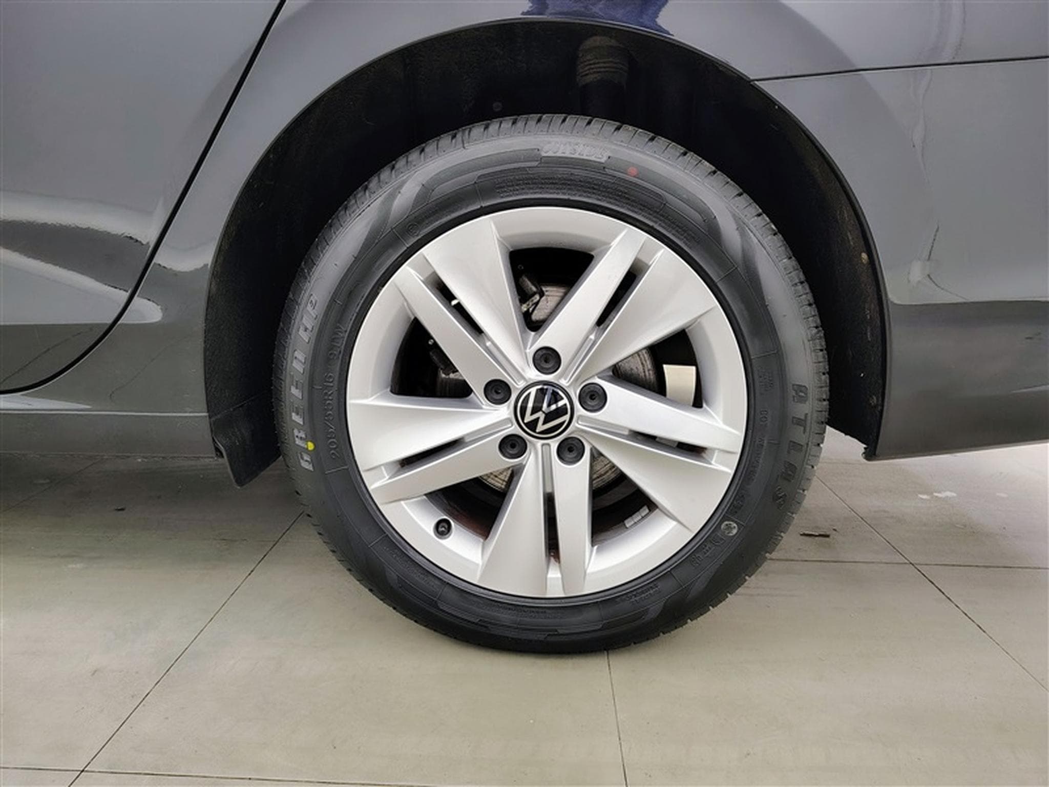 VW Golf 1.0 eTSI 110cv DSG Business NAVI / FULL LED / ALCANTARA (2022) - Foto 6