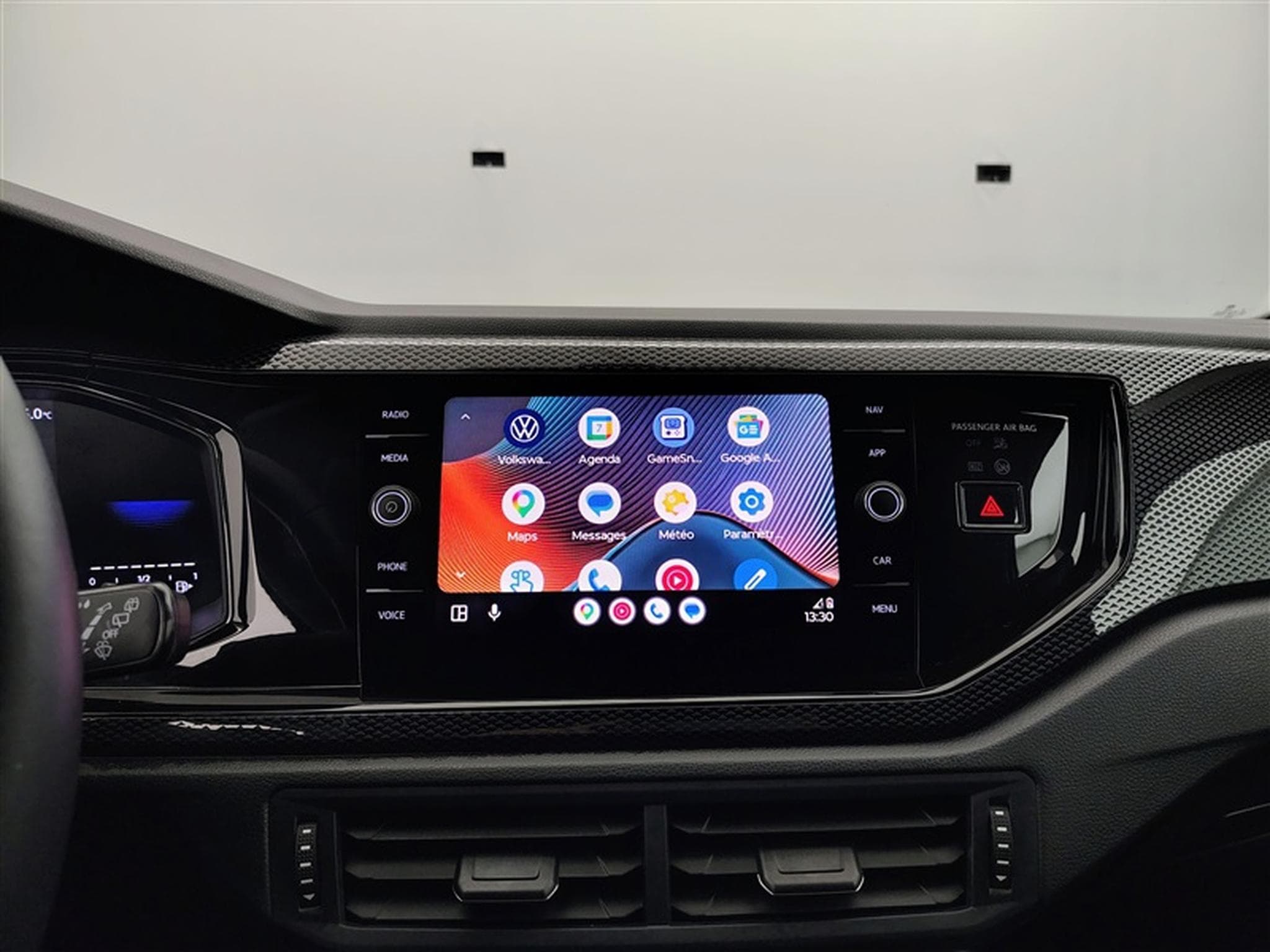 VW Taigo 1.0 TSI 115cv DSG Life CARPLAY / CAMERA / FULL LED / ALU (2025) - Foto 20